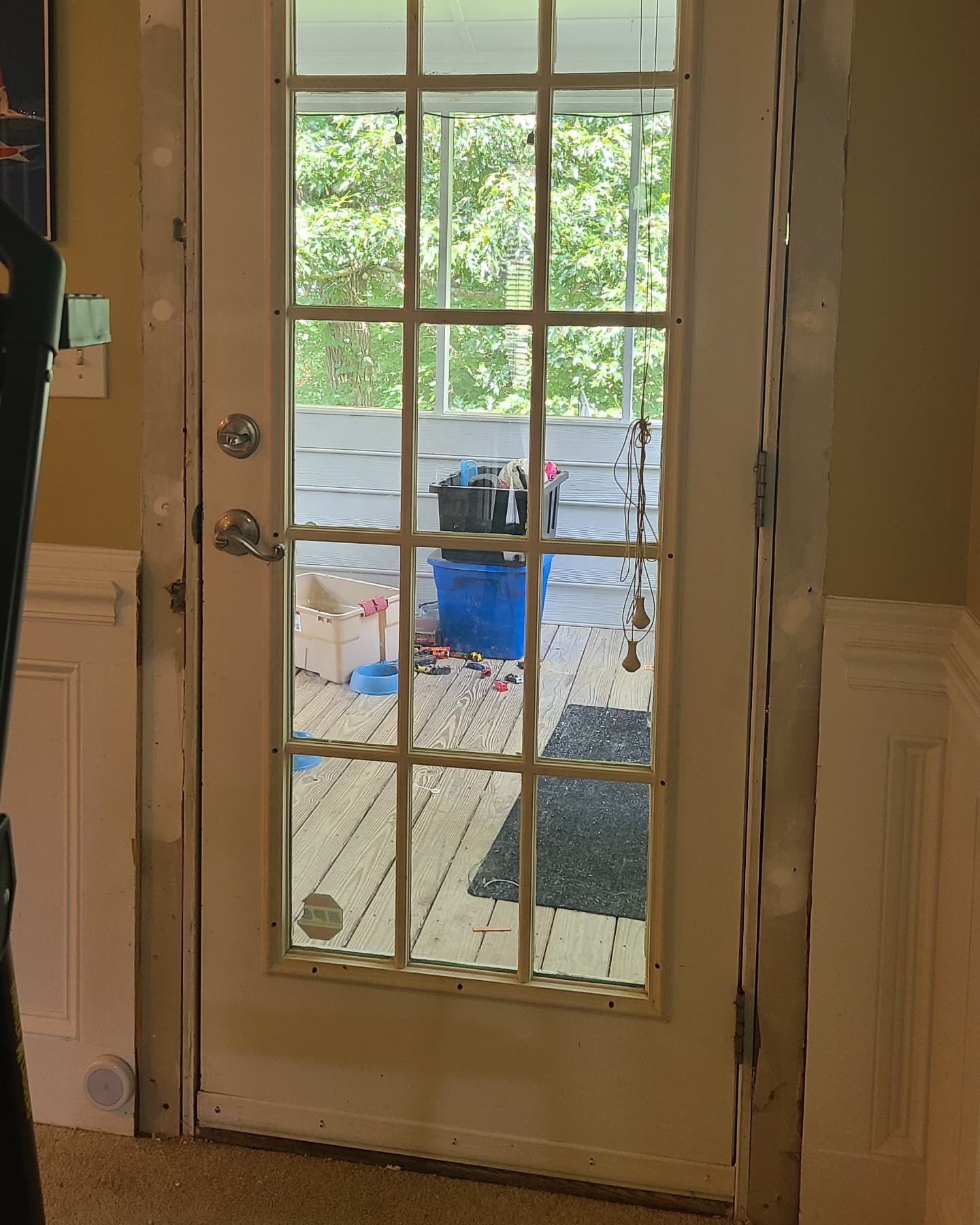 Genuine Power Pet Fully Automatic Pet Door from High Tech Pet Brand. Pet Collar Operated, 4 Way Access, Directional Sensing, Dead Bolt Lock, Air Tight, Quick, Quiet Operation, USA Customer Service customer photo 2
