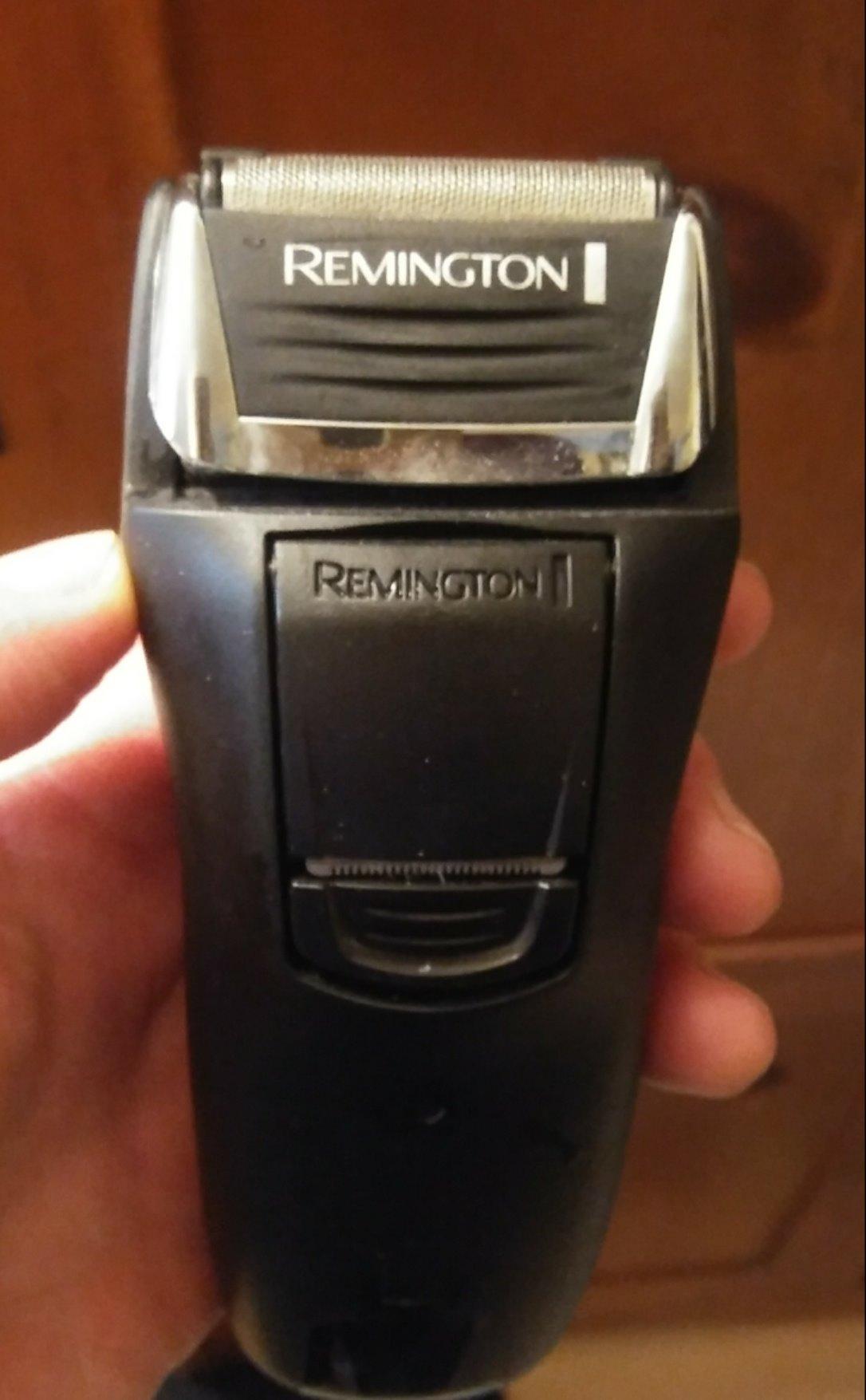 Remington F5 Power Series Foil Shaver for Men, Cordless Rechargeable Razor | Close, Comfortable Shave Every Time, Pivot & FlexFoil Technology, Pop-Up Trimmer for Detailing, Lightweight Handheld Design customer photo 1