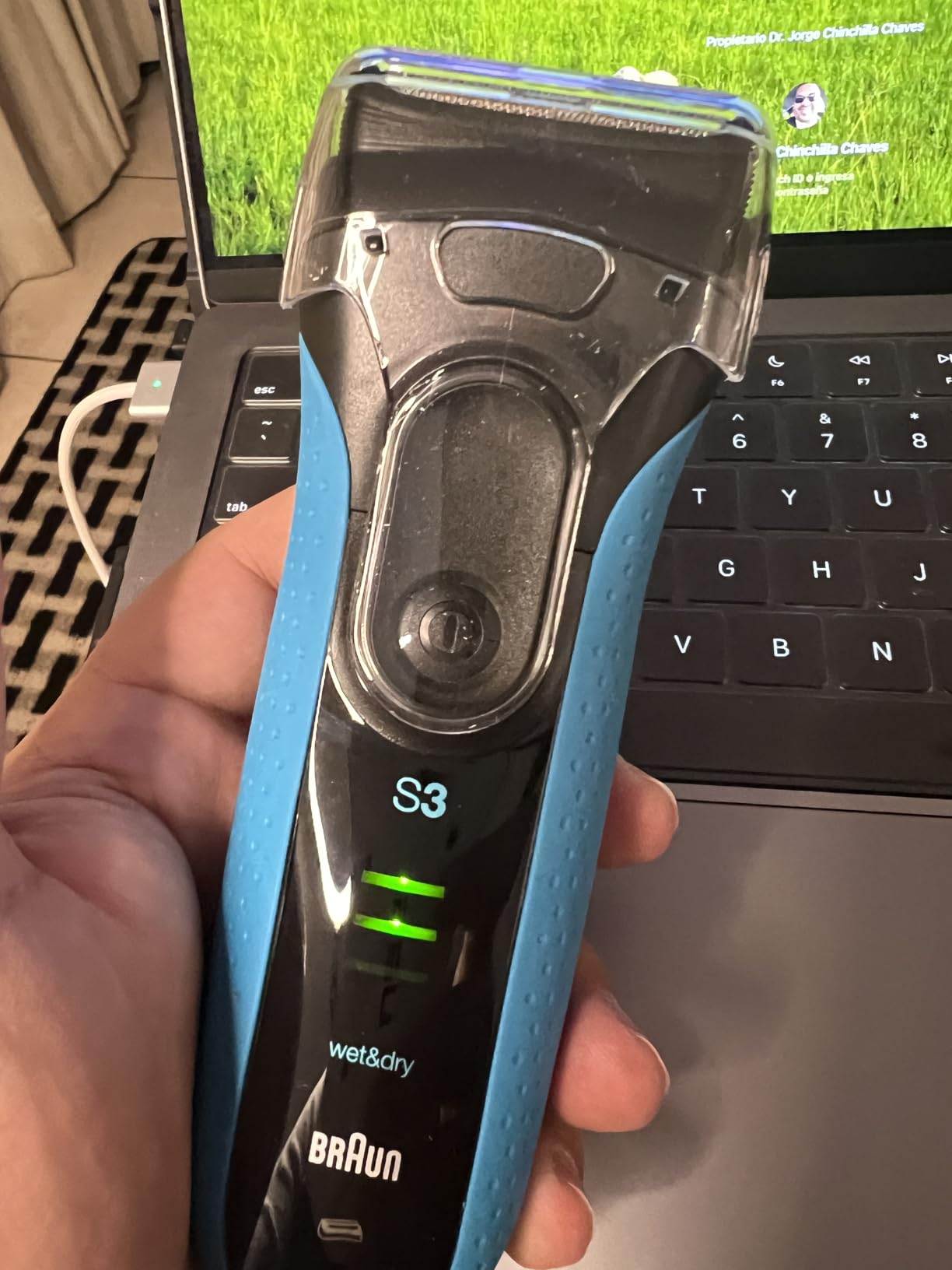 Braun Electric Series 3 Razor with Precision Trimmer, Rechargeable, Wet & Dry Foil Shaver for Men, Blue/Black customer photo 2
