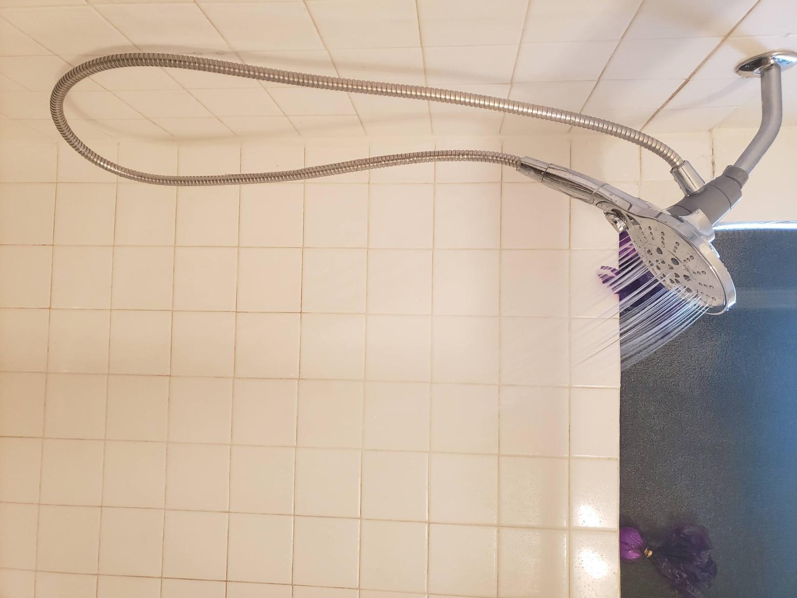 Moen Engage Chrome Magnetix Six-Function 5.5-Inch Wide Handheld Shower Head with Hose and Magnetic Docking System, 26112 customer photo 1