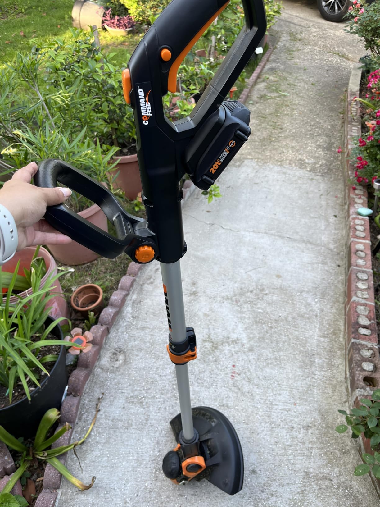 WORX Cordless String Trimmer & Lawn Edger, 12