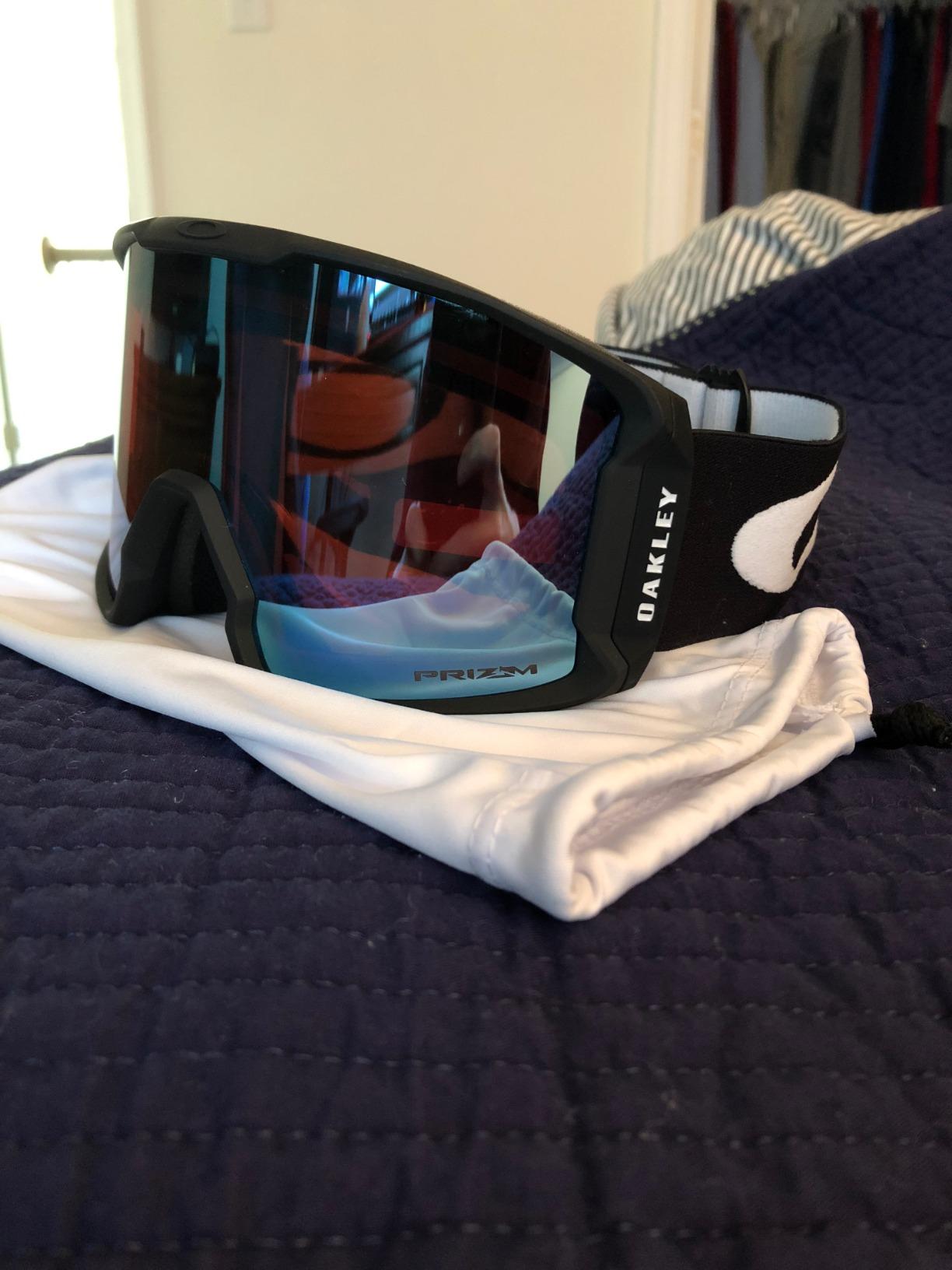 Oakley Line Miner XL Matte Black Prizm Sapphire Iridium Snow Goggle, Large customer photo 1
