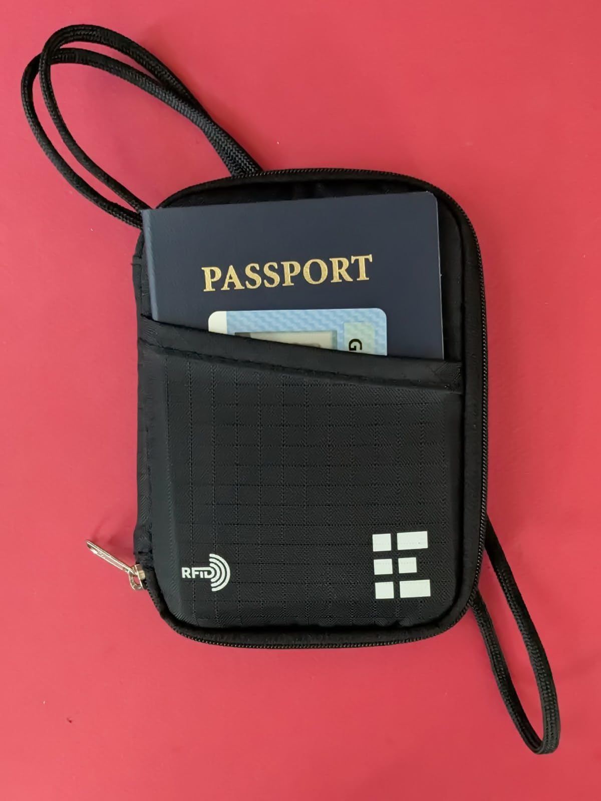 Zero Grid RFID Passport Holder for Passports & Cards, Zippered, Black customer photo 2