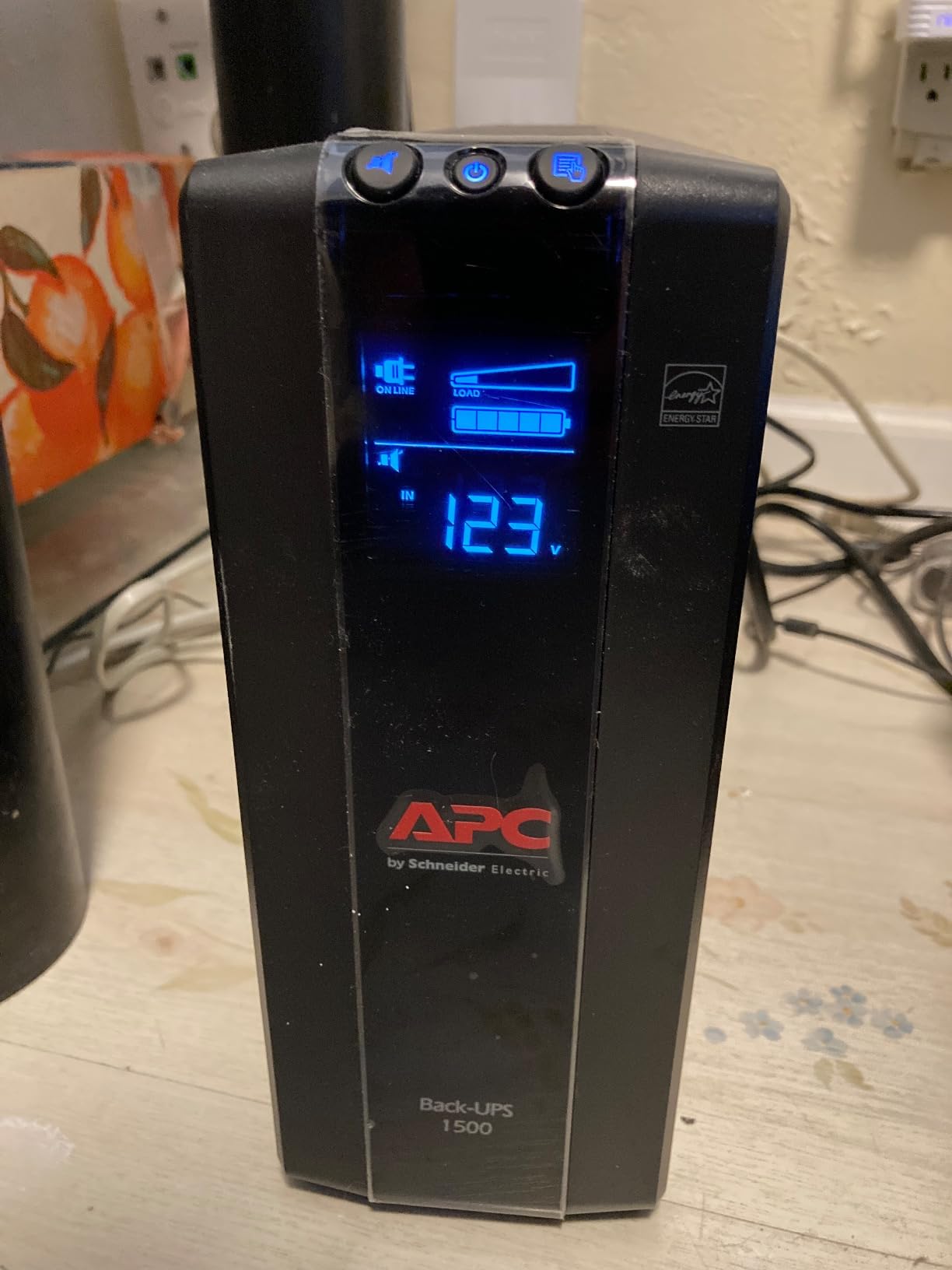 APC UPS 1500VA/900W Battery Backup for PCs, Office Electronics, BX1500M | Back-UPS Pro UPS for home offices. 10 outlets, LCD, AVR, surge protection, 68-min runtime (@100W) for PCs & workstations customer photo 1