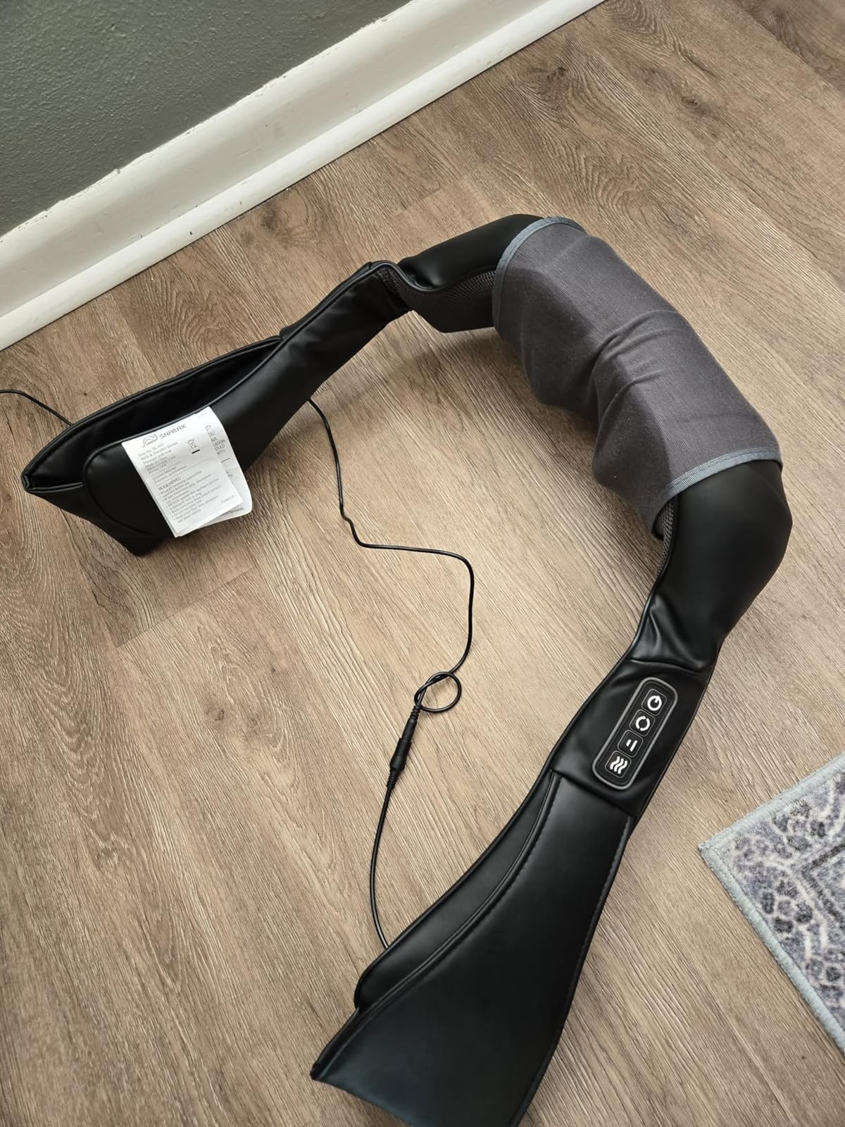 Snailax Shiatsu Neck & Shoulder Massager with Heat, Deep Tissue Kneading Back Massager for Pain Relief, Massage Pillow for Neck, Shoulders, Upper Lower Back, Legs customer photo 1