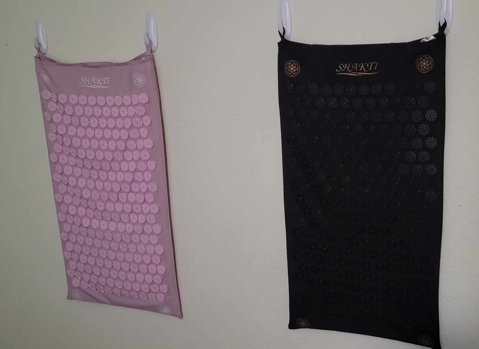 ShaktiMat Acupressure Mat for Tension Release & Relaxation, Level 2 Black | Relaxation, Massage Muscles, Aid Sleep, Unlock Inner Tension, Similar to Acupuncture, Made with Organic Cotton & ABS spikes customer photo 1