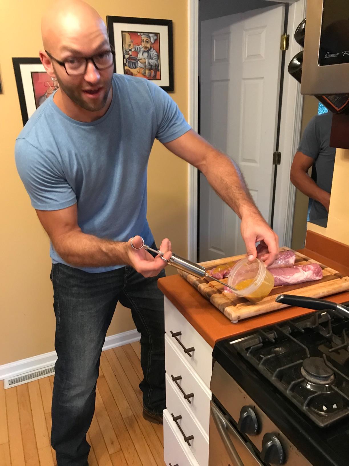 JY COOKMENT Meat Injector Syringe 2-oz Marinade Flavor Barrel 304 Stainless Steel with 3 Professional Needles 2 Cleaning Brushes and 4 Silicone O-Rings | 304 Stainless Steel Meat Injector Kit Perfect for Injecting Marinade Flavor into all Kinds of Meat by JY COOKMENT customer photo 1