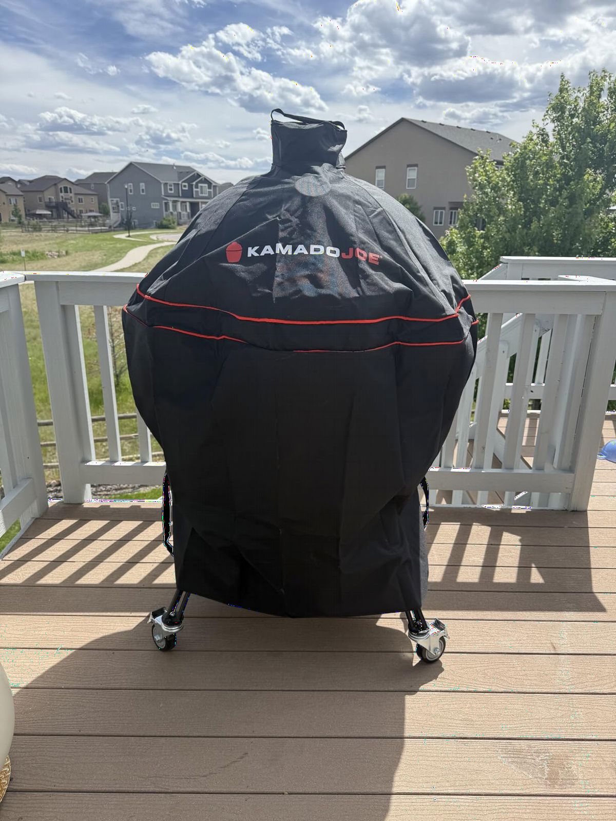 Kamado Joe Big Joe Series 24-inch Ceramic Charcoal Grill and Smoker Durable Polyester Grill Cover with Adjustable Buckle, Waterproof, in Black, Model BJ-GC23BWFS customer photo 1