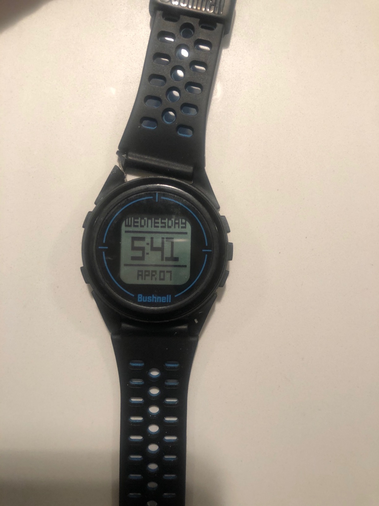 Bushnell 368850 iON2 Golf GPS Watch, Black/Blue customer photo 1