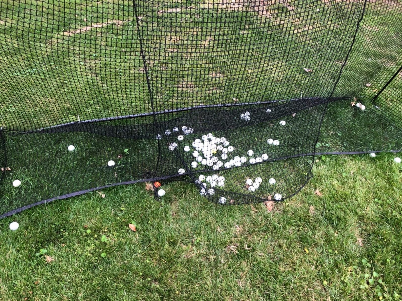 Amazon Basics Portable Golf Net, Practice Hitting Net for Indoor/Outdoor, Quick Setup, Black customer photo 2