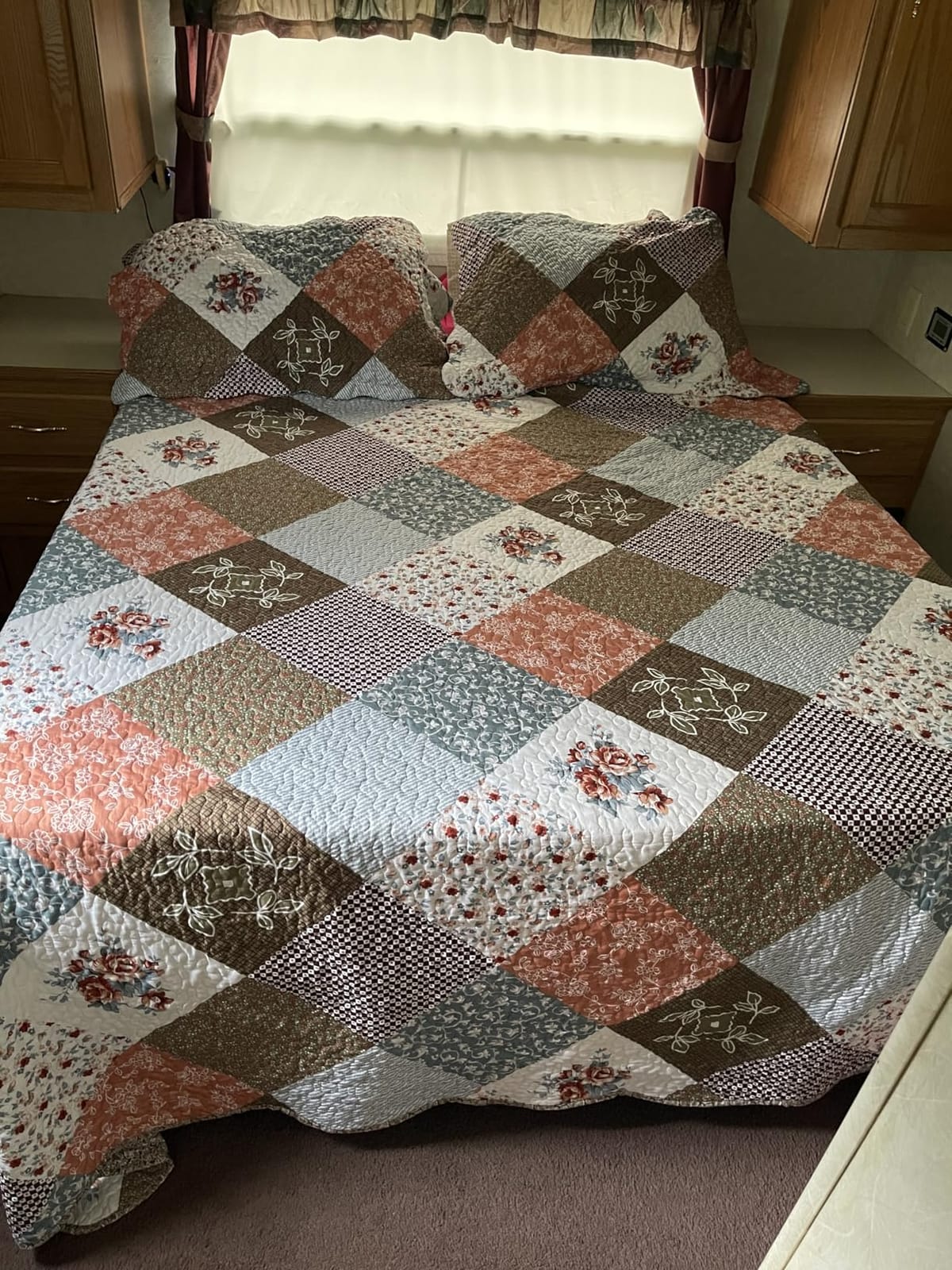 NEWLAKE Quilt Set Queen Size, 100% Cotton Patchwork Green Bohemian Quilt Sets, Reversible Bedspread Lightweight and Breathable for All Seasons, Soft Quilted Bedspread with 2 Pillow Shams customer photo 2