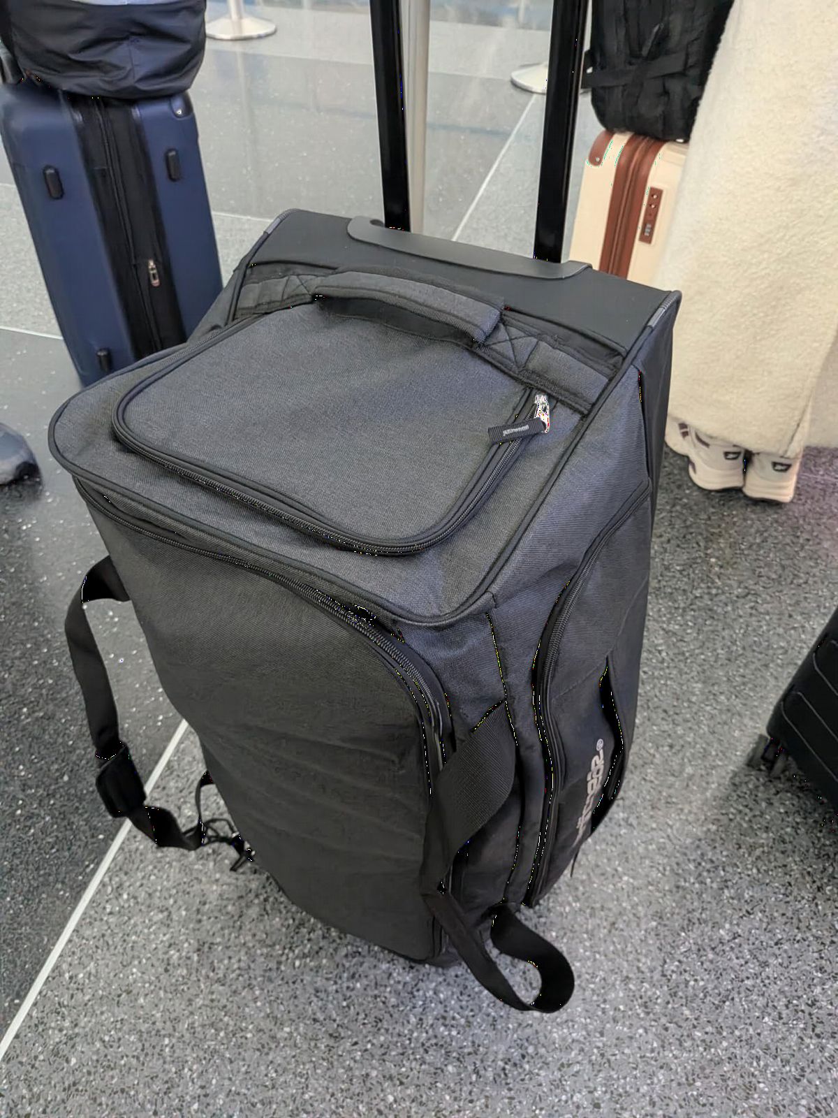 Pacific Gear Duffel Bag with Rolling Wheels customer photo 2