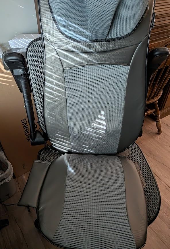 Snailax Shiatsu Neck & Back Massager with Heat, Full Back Kneading Shiatsu or Rolling Massage, Massage Chair pad with Height Adjustment, Back Massager for Neck and Shoulder customer photo 2