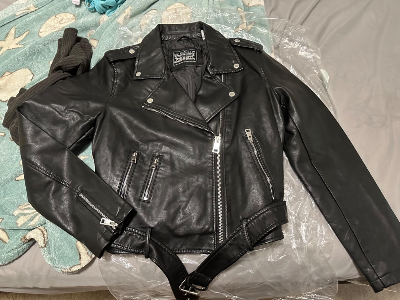 Levi's Women's The Belted Faux Leather Moto Jacket (Regular & Plus Size) customer photo 2
