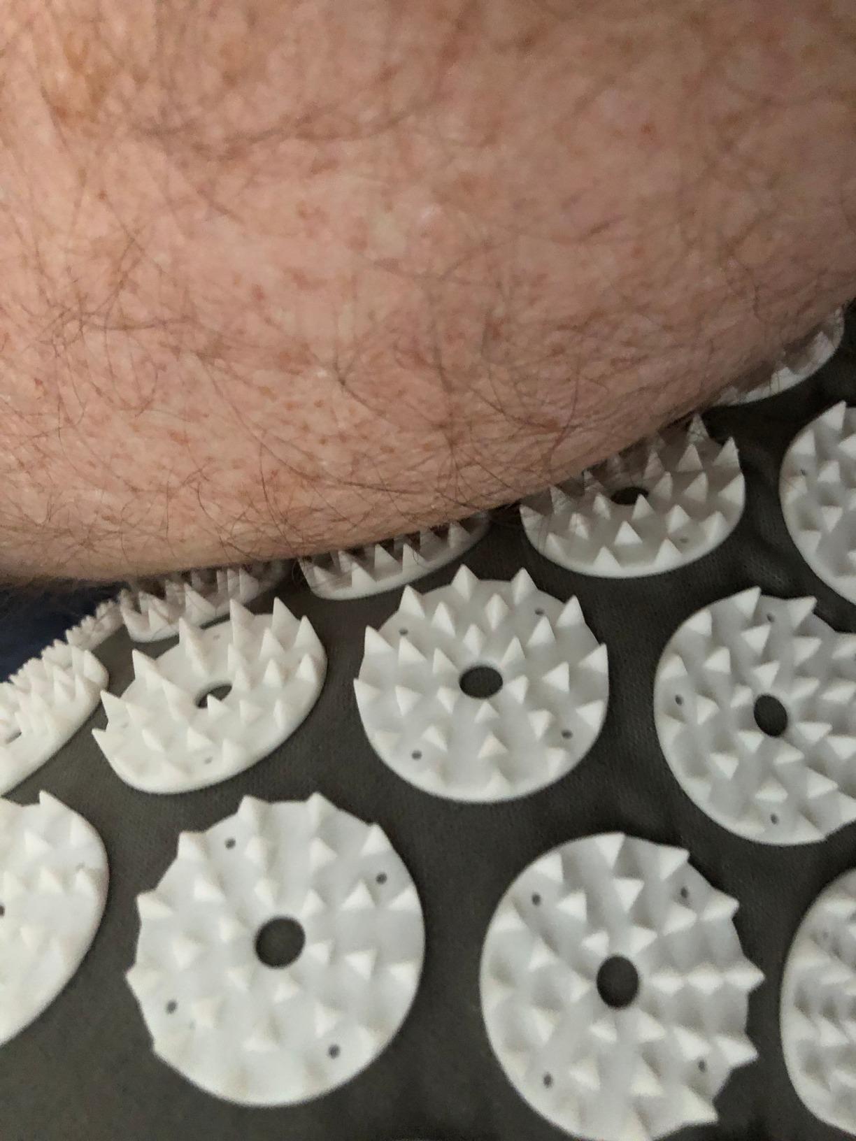 Gaiam Acupressure Mat & Pillow Set, Neck, Shoulder & Back | Acupuncture-Style Stimulation | Neck, Shoulder & Back Tension | Multi-Point Pressure | Home Relaxation Use customer photo 1