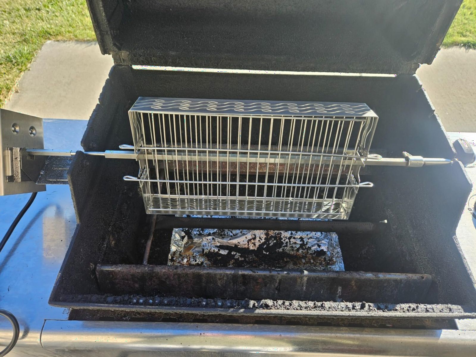 Skyflame Stainless Steel Flat Spit Rotisserie Grill Basket | Four Height Settings for Various Foods, Fits for 5/16 Inch Square, 3/8 Inch Square, 1/2 Inch Hexagon Spit Rods customer photo 1