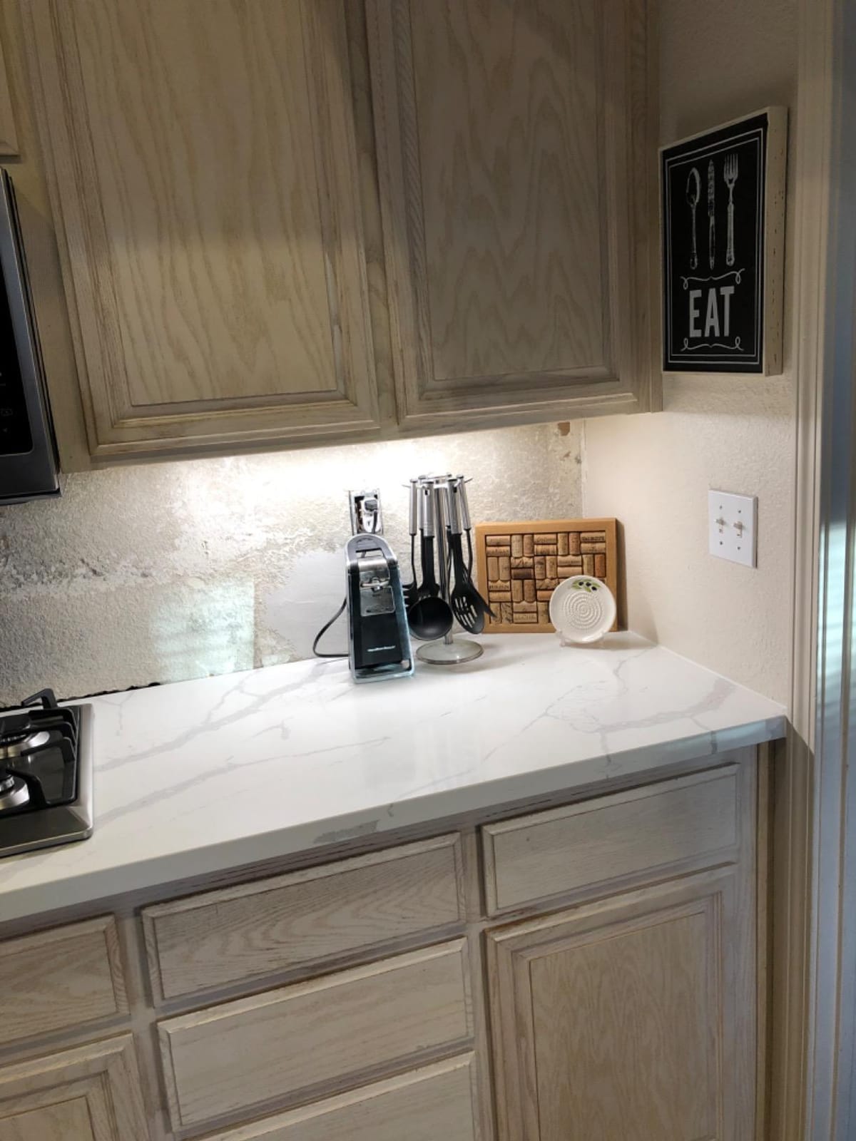 GETINLIGHT 12-Inch Hardwired Only LED Under Cabinet Light, 3000K | Soft White (3000K), Dimmable, Matte White Finish, ETL Listed, Model: IN-0201-11-WH customer photo 2