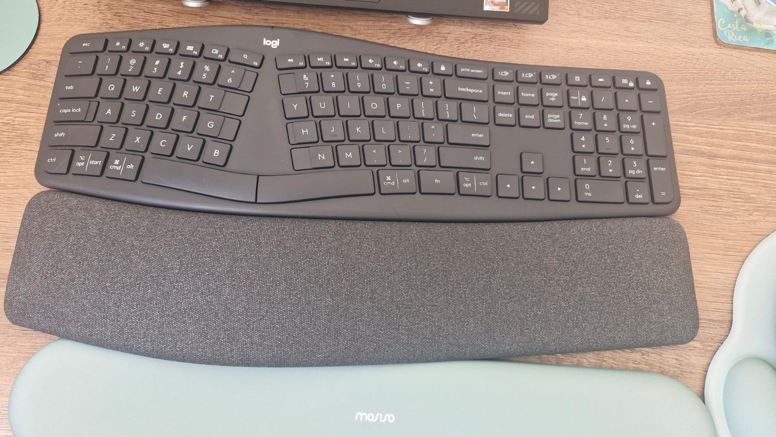 Logitech Ergo K860 Wireless Ergonomic Split Keyboard with Wrist Rest | Curved split keyframe, pillowed wrist rest, Bluetooth, USB connectivity with included USB Receiver, Windows Mac compatible customer photo 1