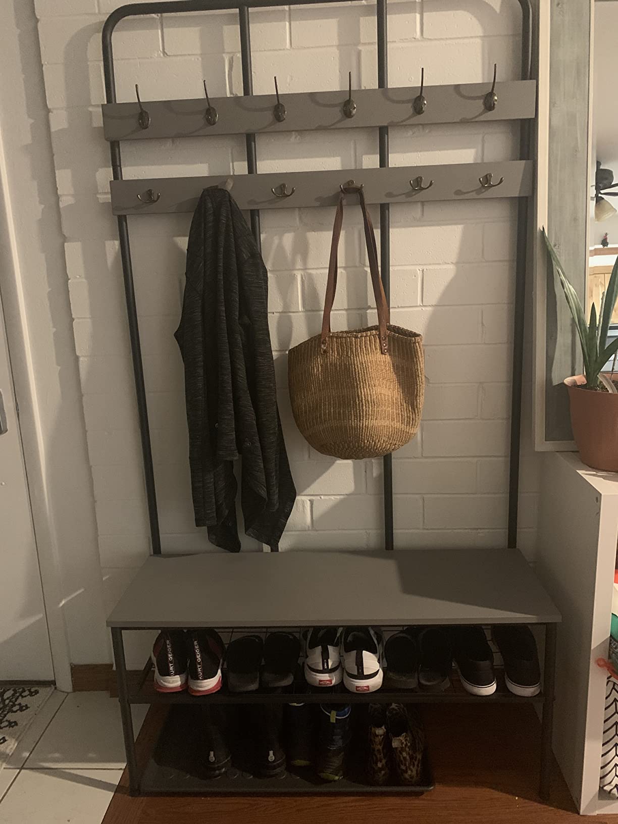 HOOBRO Hall Tree with Bench, Entryway Bench with Coat Rack, Mud Room Rack with 12 Double Hooks and Shoe Storage, Coat Tree, Shoe Rack Organizer, for Foyer, Front Door, Rustic Brown BF05MT01 customer photo 2