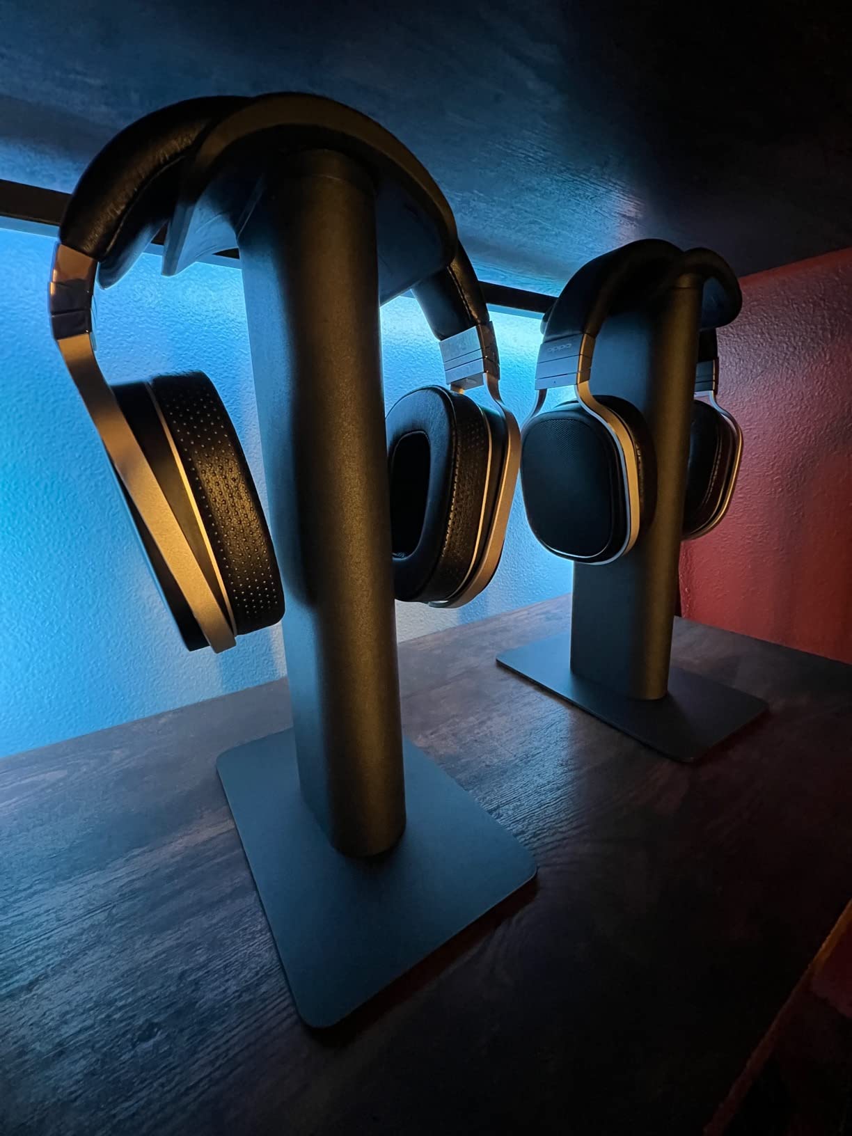Kanto Living H2 Premium Headphone Stand - Black customer photo 2