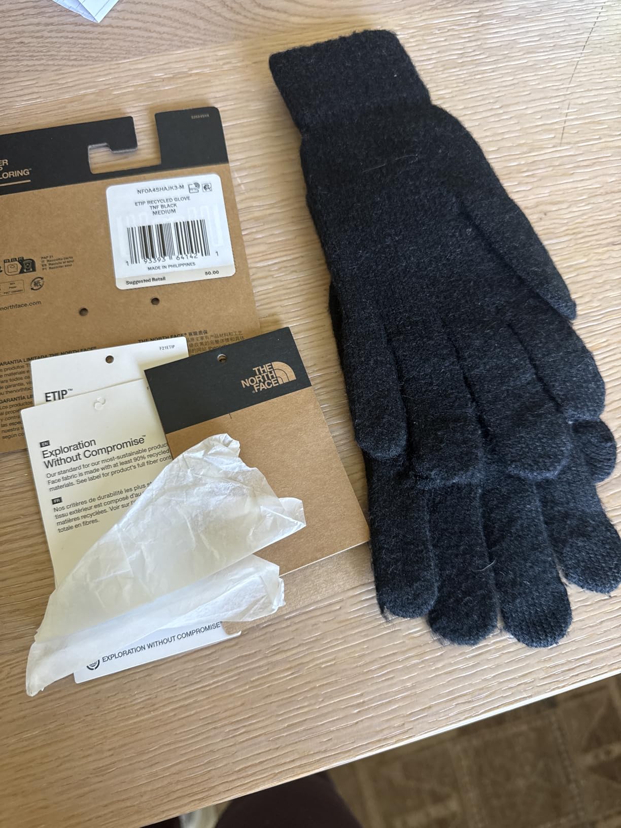 The North Face Etip Fleece Recycled Gloves | Touchscreen Compatible Gear for Men & Women, Hand Warming Winter Essential customer photo 1