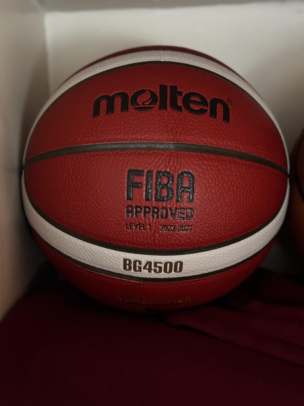 Molten BG Series Composite Basketball, FIBA Approved - BG4500, Size 7, 2-Tone (B7G4500) customer photo 1