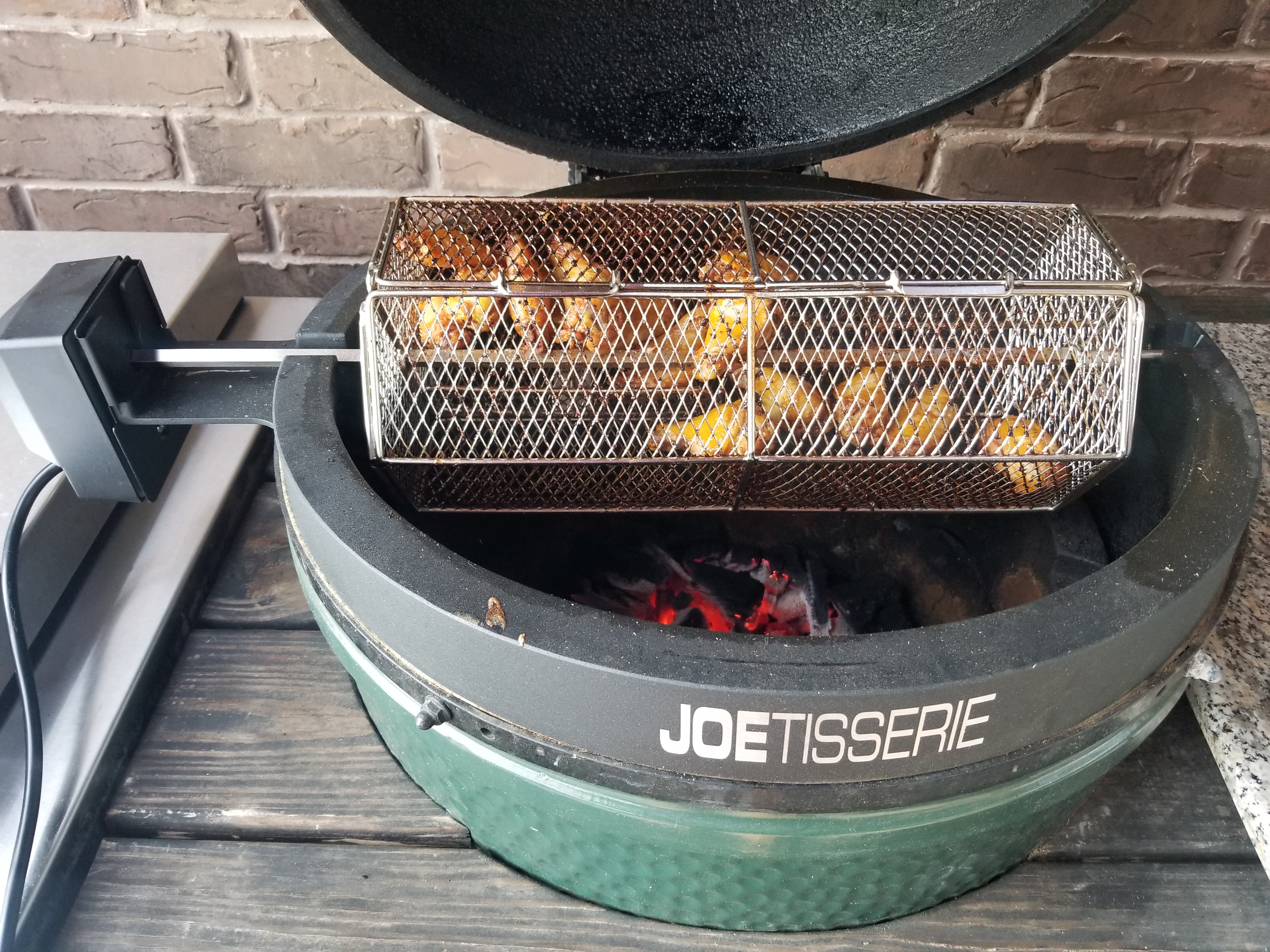 Skyflame Stainless Steel Round Tumble Rotisserie Grill Basket | Partitioned Food Grilling, Fits for 5/16 Inch Square, 3/8 Inch Square, 3/8 Inch Hexagon, 1/2 Inch Hexagon Spit Rods customer photo 1