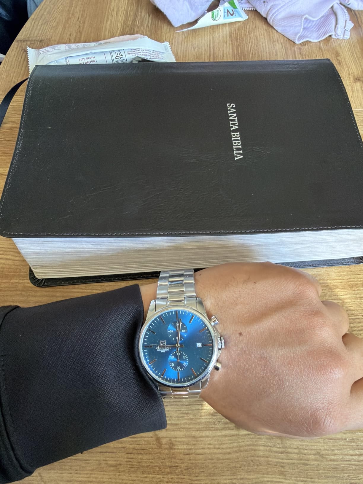 Fashion Business Mens Watches with Stainless Steel Waterproof Chronograph Quartz Watch for Men, Auto Date customer photo 2