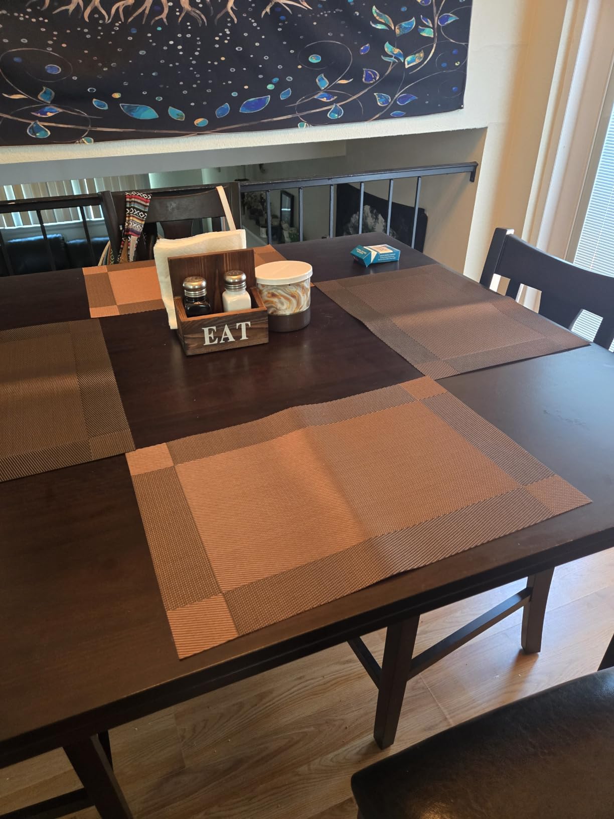 Aofmee Placemats, Placemats Set of 6, Heat Resistant Place Mats, Washable PVC Table Mats, Woven Vinyl Plastic Placemats for Dining Table, Non-Slip Stain Resistant Kitchen Table Placemats Easy to Clean customer photo 1