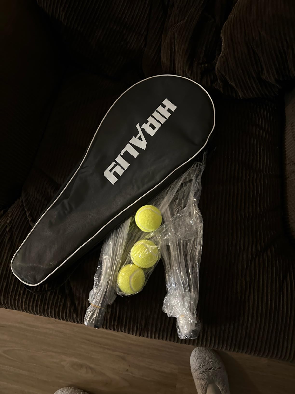 HIRALIY Tennis Rackets 2 Pack for Adults Beginners - 27 Inch Lightweight Aluminum Tennis Racquet Set with 3 Balls & Carry Bag - Vibration Dampening & Large Sweet Spot for Men Women Couples customer photo 2