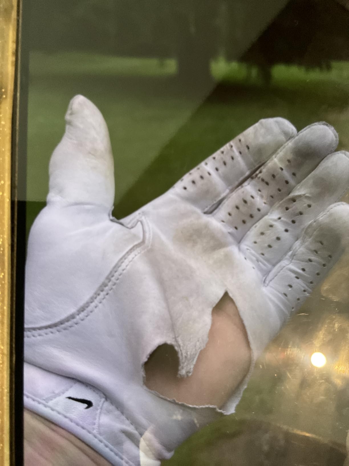 Nike Mens Tour Classic IV Left Hand White Golf Glove customer photo 1