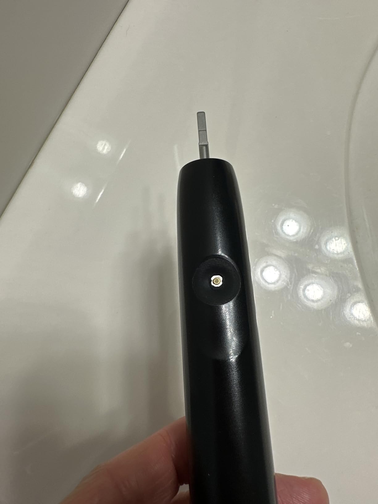 Philips Sonicare 4100 Series Electric Toothbrush - Sonic Toothbrush with Advanced Sonic Technology, Pressure Sensor, Two Intensity Settings, Smartimer & Quadpacer, Black, Model HX3681/24 customer photo 2