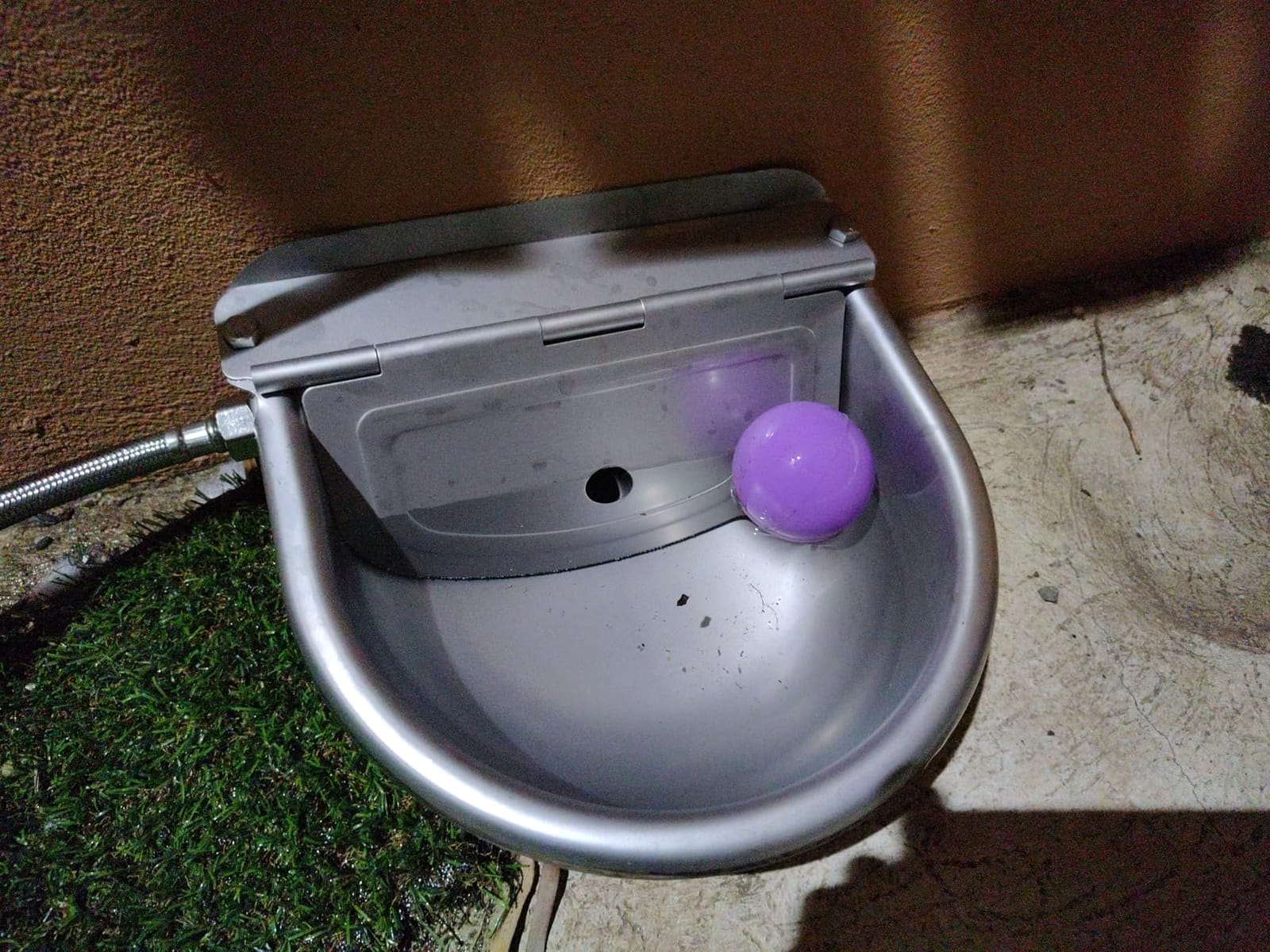 Automatic Animal Drinking Water Bowl with Float Valve, Standard Pipe, 3L Stainless Steel Waterer Feeder Farm Dog Dispenser Kit Self Filling for Livestock Horse Goat Water Trough customer photo 1
