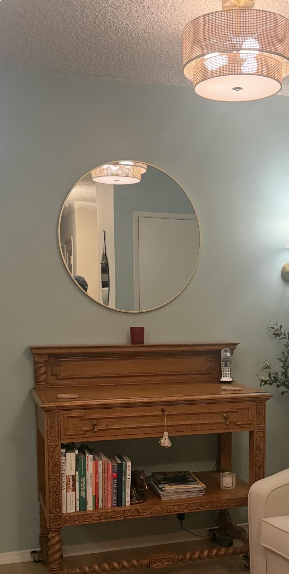 HARRITPURE Round Mirror 30 Black Wall Mounted Circle Mirrors | Vanity Mirror with Brushed Aluminum Alloy Frame Modern Decoration for Bathroom, Living Room, Vanity, Bedroom, Entryway customer photo 2