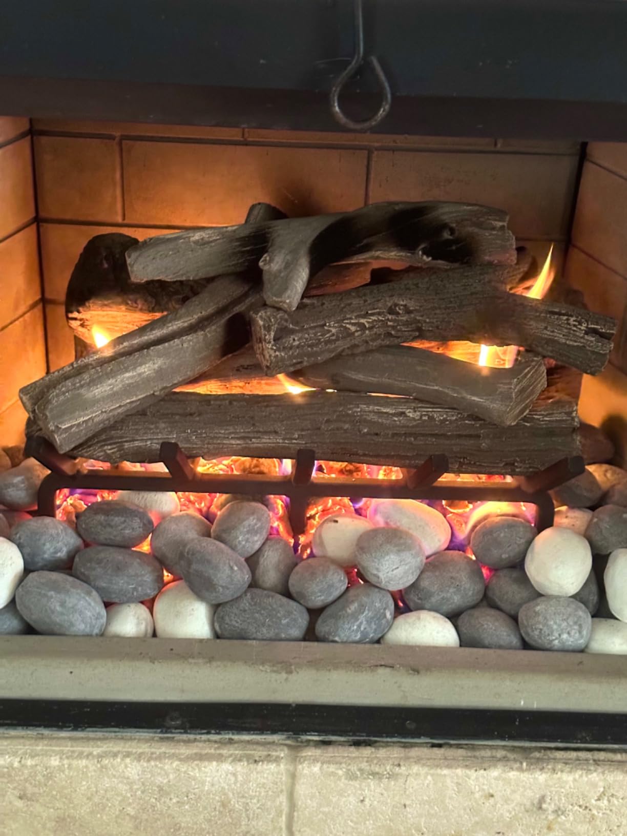 20 Inch Fireplace Grate, Heavy Duty Cast Iron Fireplace Log Holder | Fire Wood Racks Versatile for Fire Pit,Stove,Indoor Hearth,0utdoor Use. Fireplace Rack Solid Steel Construction customer photo 1
