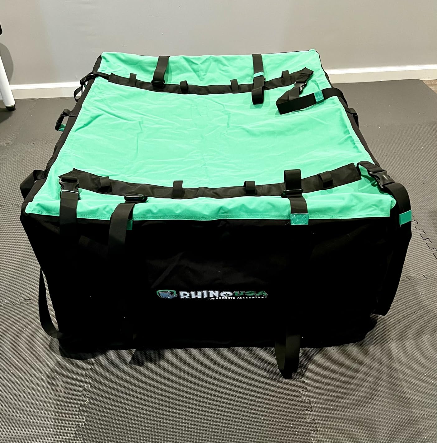 Rhino USA Rooftop Cargo Carrier Bag - 17.7 Cu Ft Waterproof Roof Storage | Heavy Duty Zippers, Lock Included. Car Top Carrier for Road Trips customer photo 2