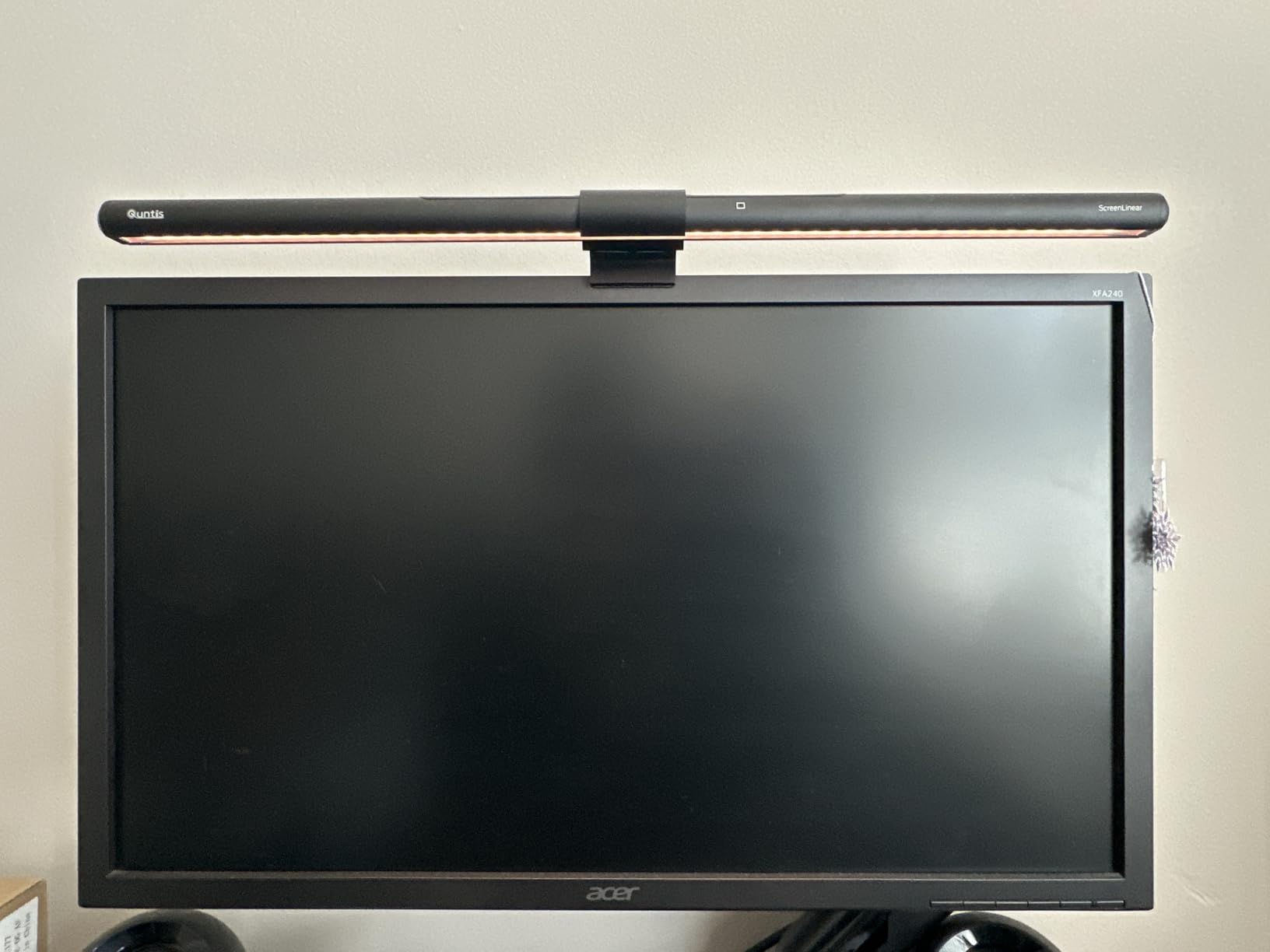 Quntis Monitor Light Bar PRO+ with Remote Control, Fit for Curved/Flat Monitor, Eye-Care USB Computer Lamp Dimmable Screen Light Bar with Auto-Dimming, No Glare Home Office Gaming Desk Lamp customer photo 2