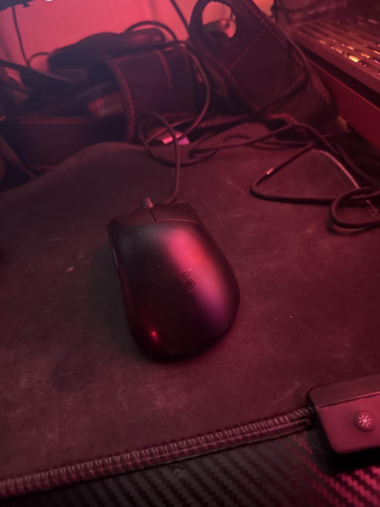 Razer DeathAdder V3 Wired Gaming Mouse, 8Khz, 59g, Black customer photo 2