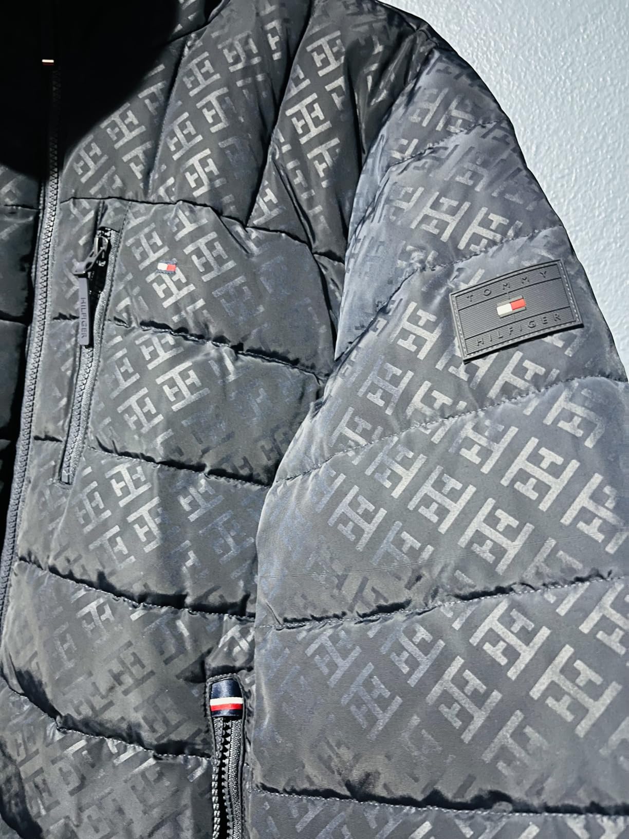 Tommy Hilfiger Men's Midweight Sherpa Lined Hooded Water Resistant Puffer Jacket customer photo 1