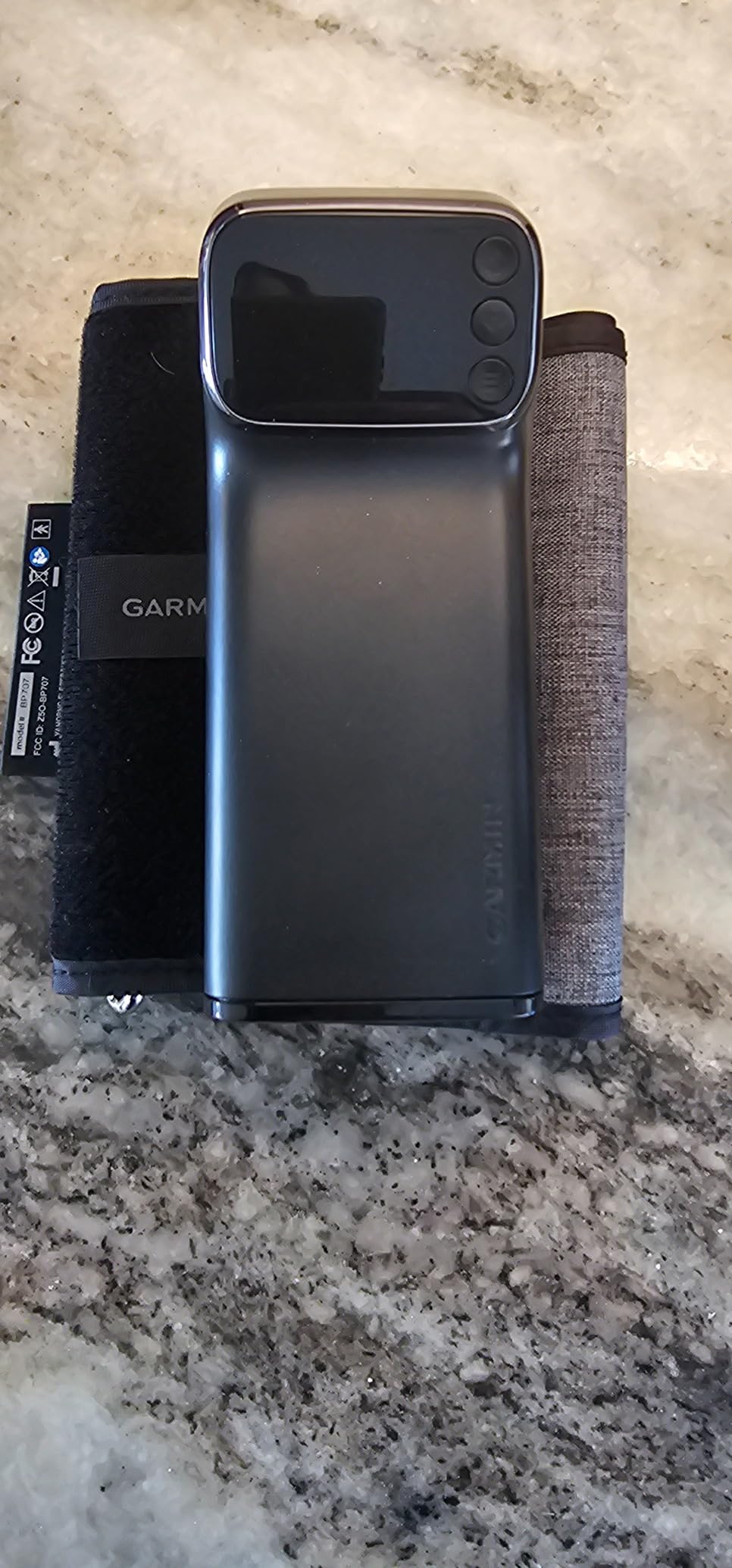 Garmin Index™ BPM, Smart Blood Pressure Monitor, FDA-Cleared Medical Device, Easy-to-Use with Built-in Display Adjustable customer photo 2