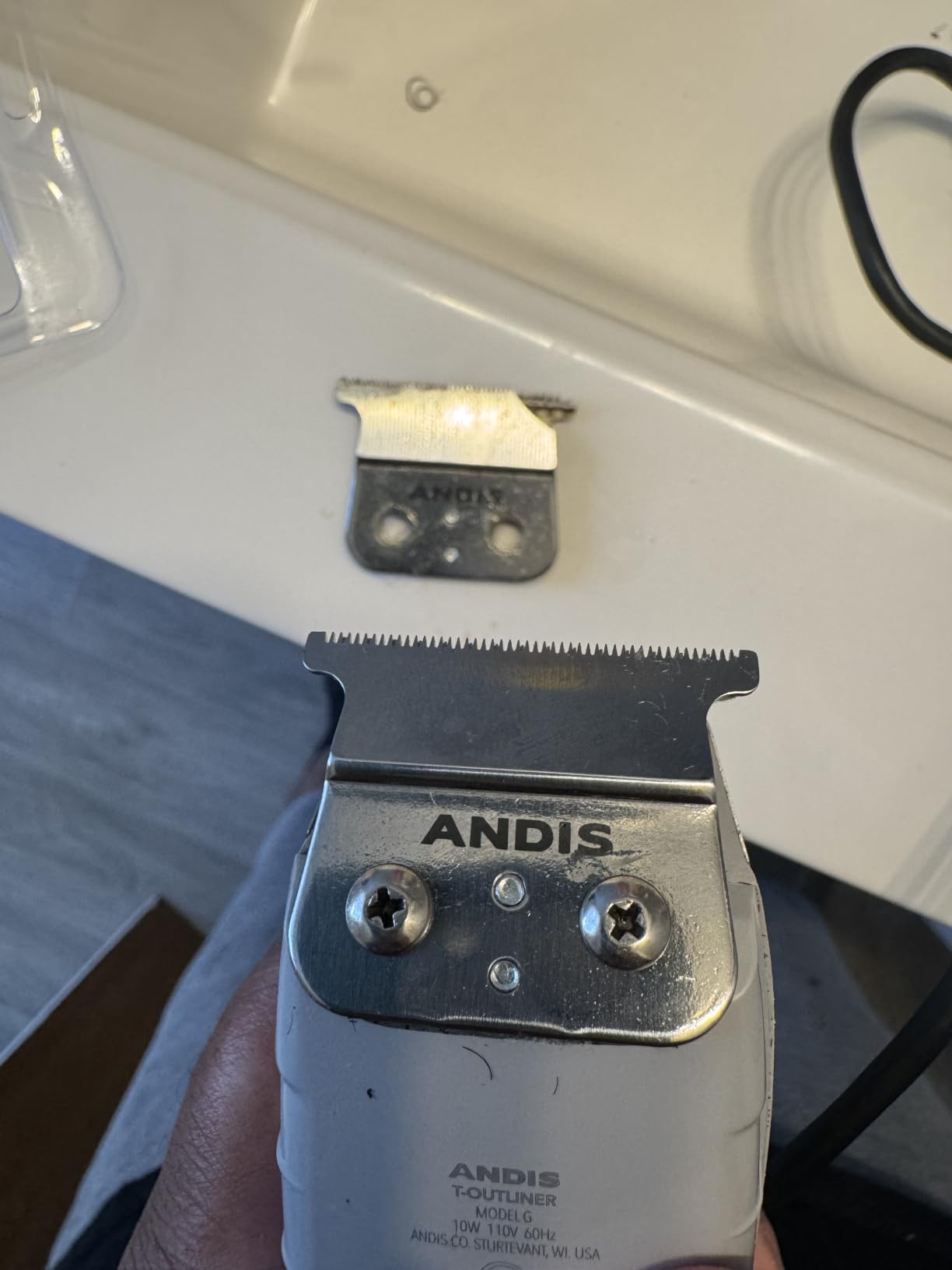 Andis 04780 Professional T-Outliner Beard & Hair Trimmer for Men | with Carbon Steel T-Blade, Bump Free Technology - Corded Electric Beard Trimmer, GTO, Grey customer photo 2