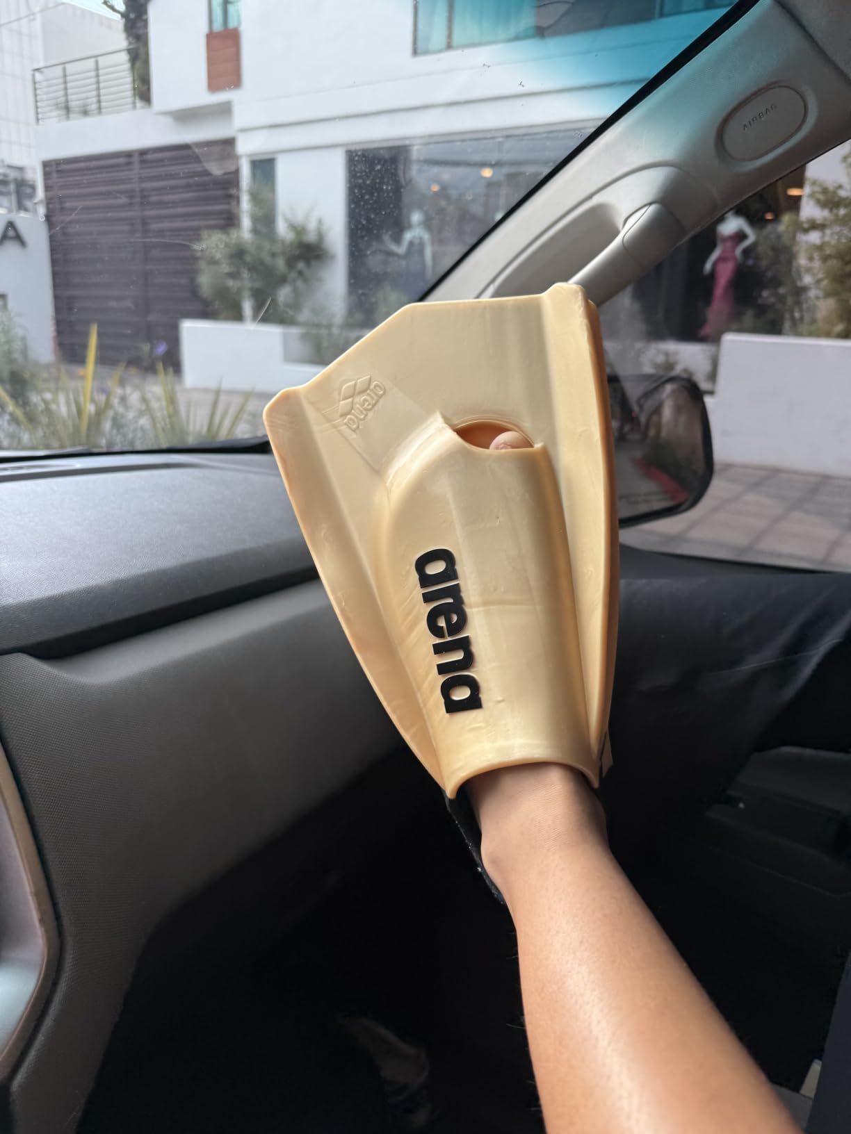 Arena Unisex Adult Powerfin Pro II Swim Training Fins Men and Women Silicone Short Blade Flippers Left-Right Customized, Sizes 4.5-13.5 customer photo 2