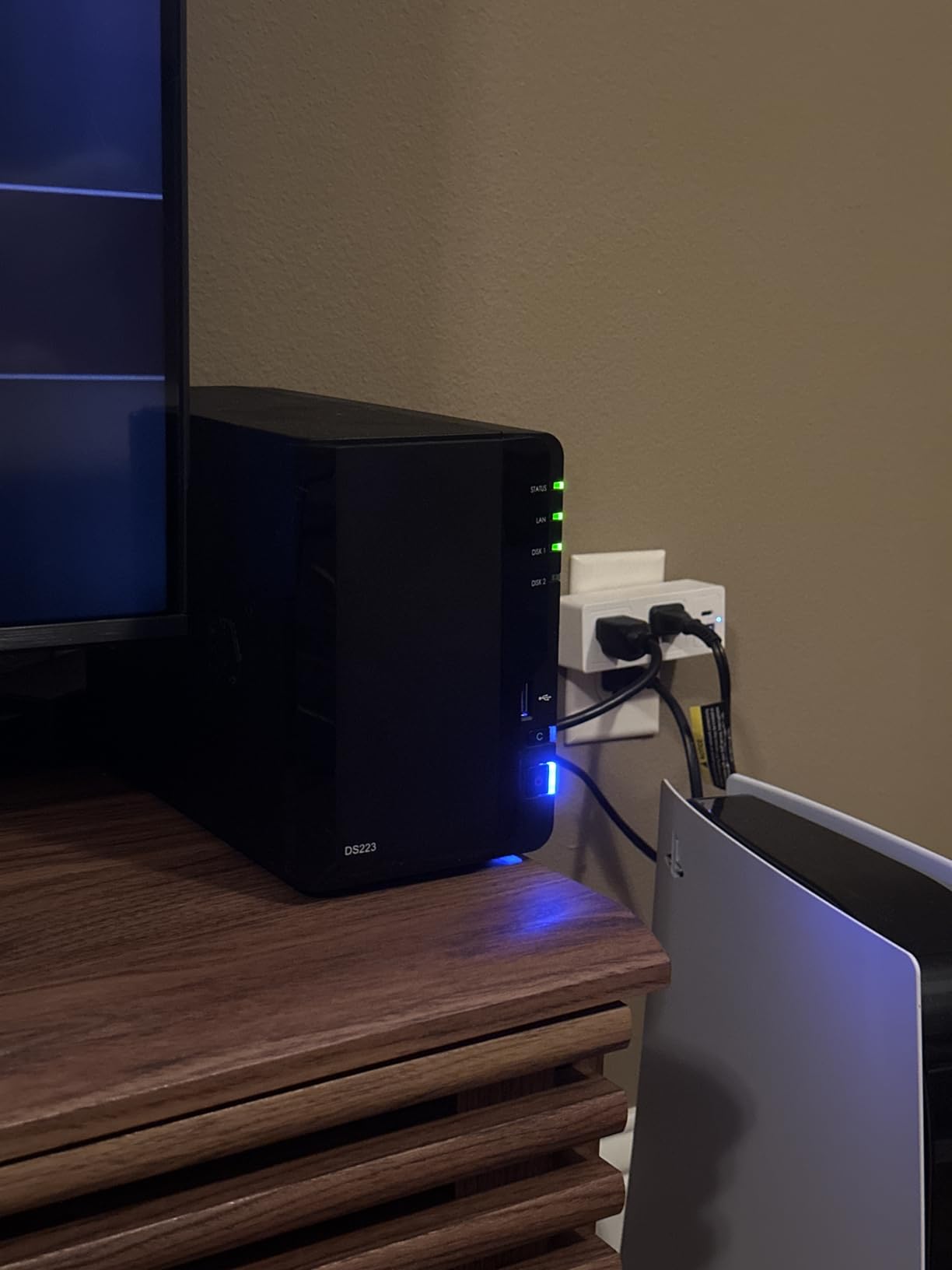 Synology DS223 Home & Office Backup Hub - Centralize Files, Protect Data & Monitor Property (2-Bay Diskless NAS) customer photo 1