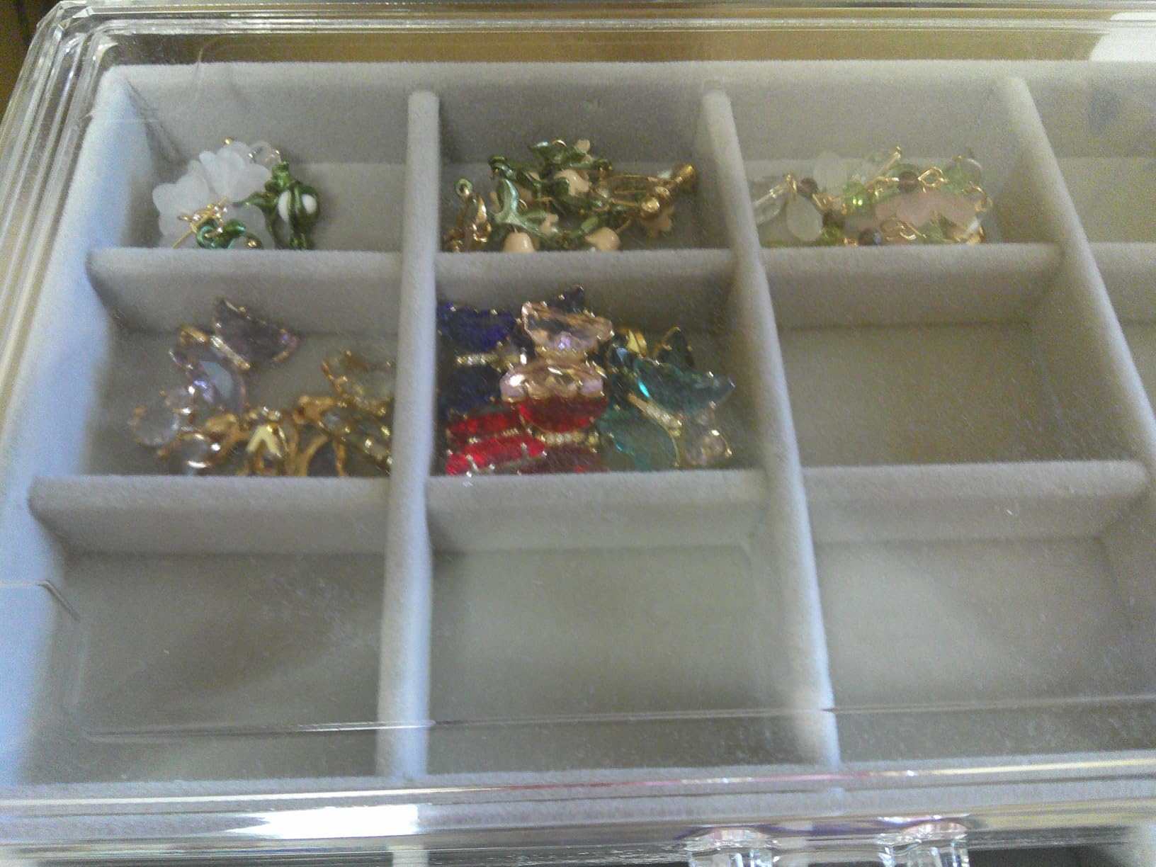 ProCase Earring Holder Organizer Jewelry Box with 5 Drawers, Acrylic Clear Jewelry Organizers, Stud Earring Storage Box with Adjustable Velvet Trays customer photo 1