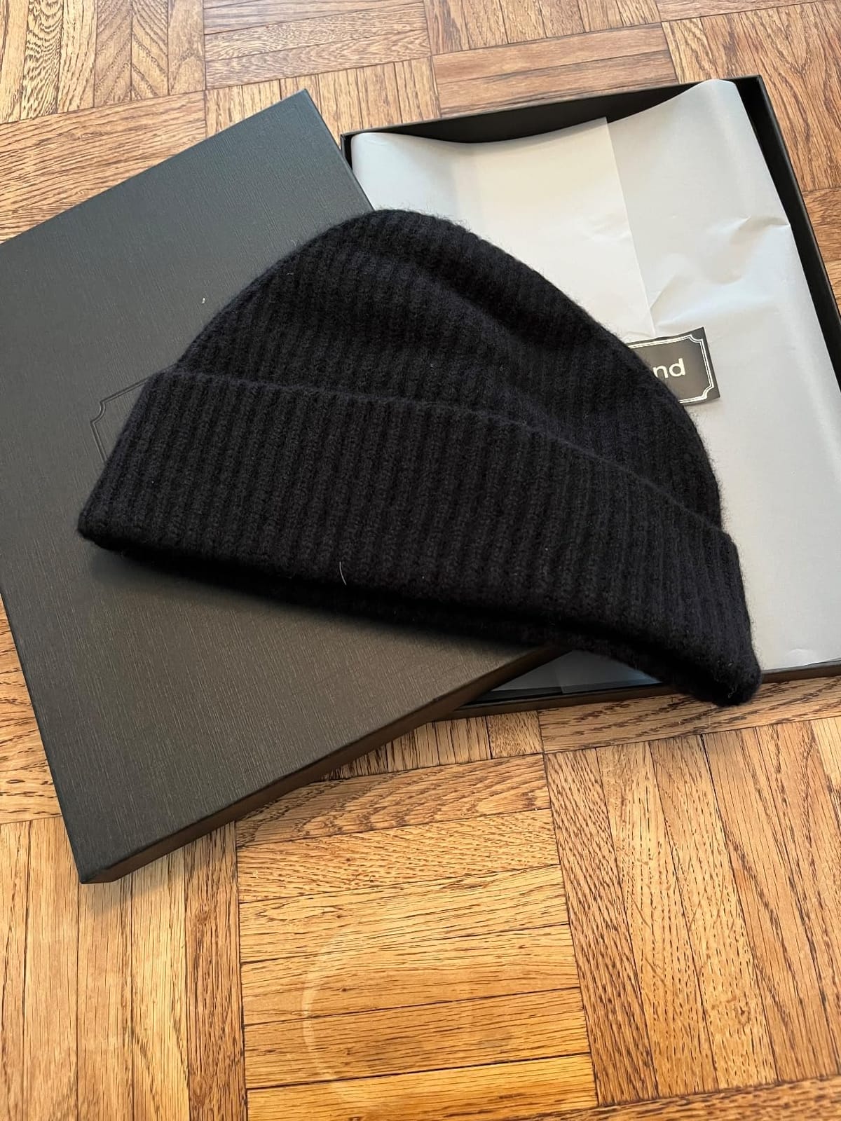 100% Cashmere Ribbed Cuffed Hat for Men, Ultra-Soft Pure Cashmere Winter Ski Beanie customer photo 2