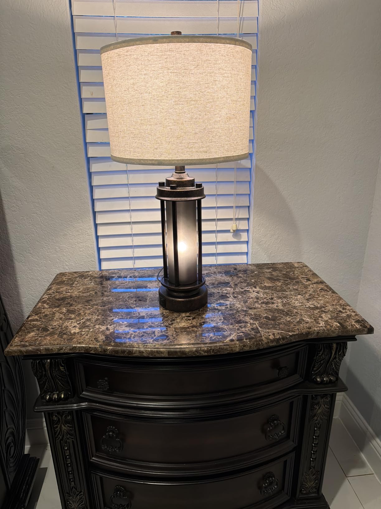 Set of 2 Farmhouse Lamps for Living Room, Rustic Vintage Bedroom Nightstand Table Lamp with 2 USB Charging Ports, Built-In Frosted Glass Night Light for End Table Entryway, 4 Bulbs Included (Bronze) customer photo 1