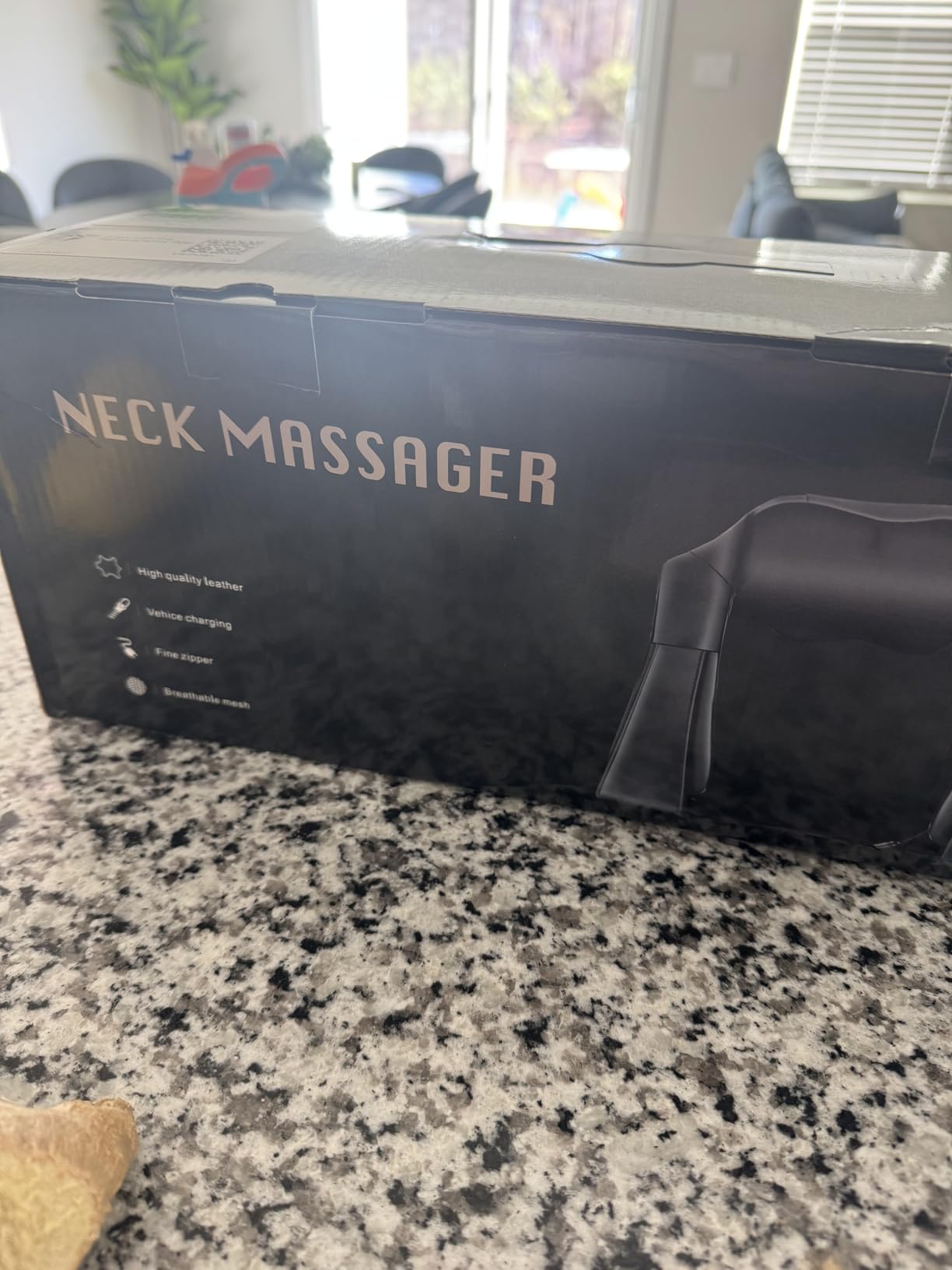 AERLANG Shiatsu Back and Neck Massager, Back Massager Deep Tissue Kneading Neck and Shoulder Massage with Heat, Electric Massage Pillow customer photo 2