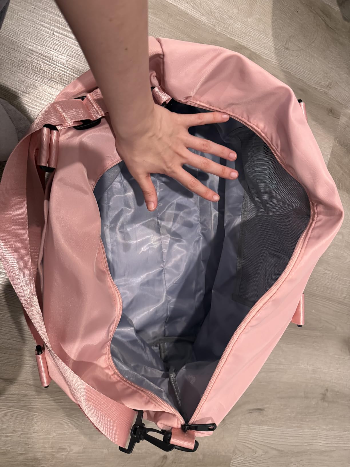TOPBAG Travel Duffle Bag, Waterproof Weekender Carry On Tote Bags for Women, Sport Gym Bag for Men, Hospital Bag for Labor and Delivery, Overnight Luggage Bag with Trolley Sleeve Coral Pink customer photo 2