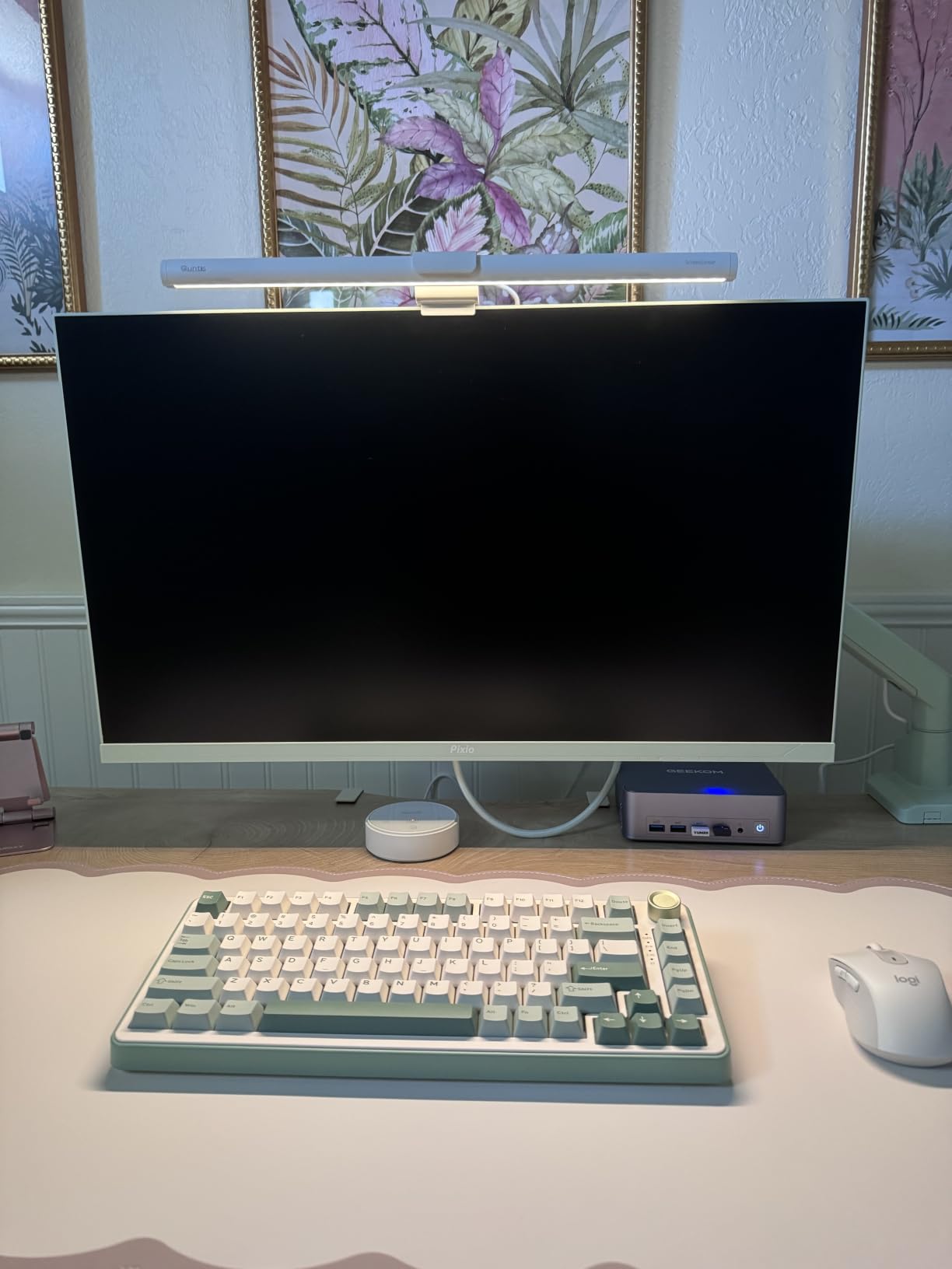 Quntis Computer Monitor Light Bar with Backlight, Desk Lamp with Remote | Eye-Care No Glare, Stepless Dimming Brightness & Color Temperature, Monitor Light for Home Office Gaming Reading Drawing Gray customer photo 1