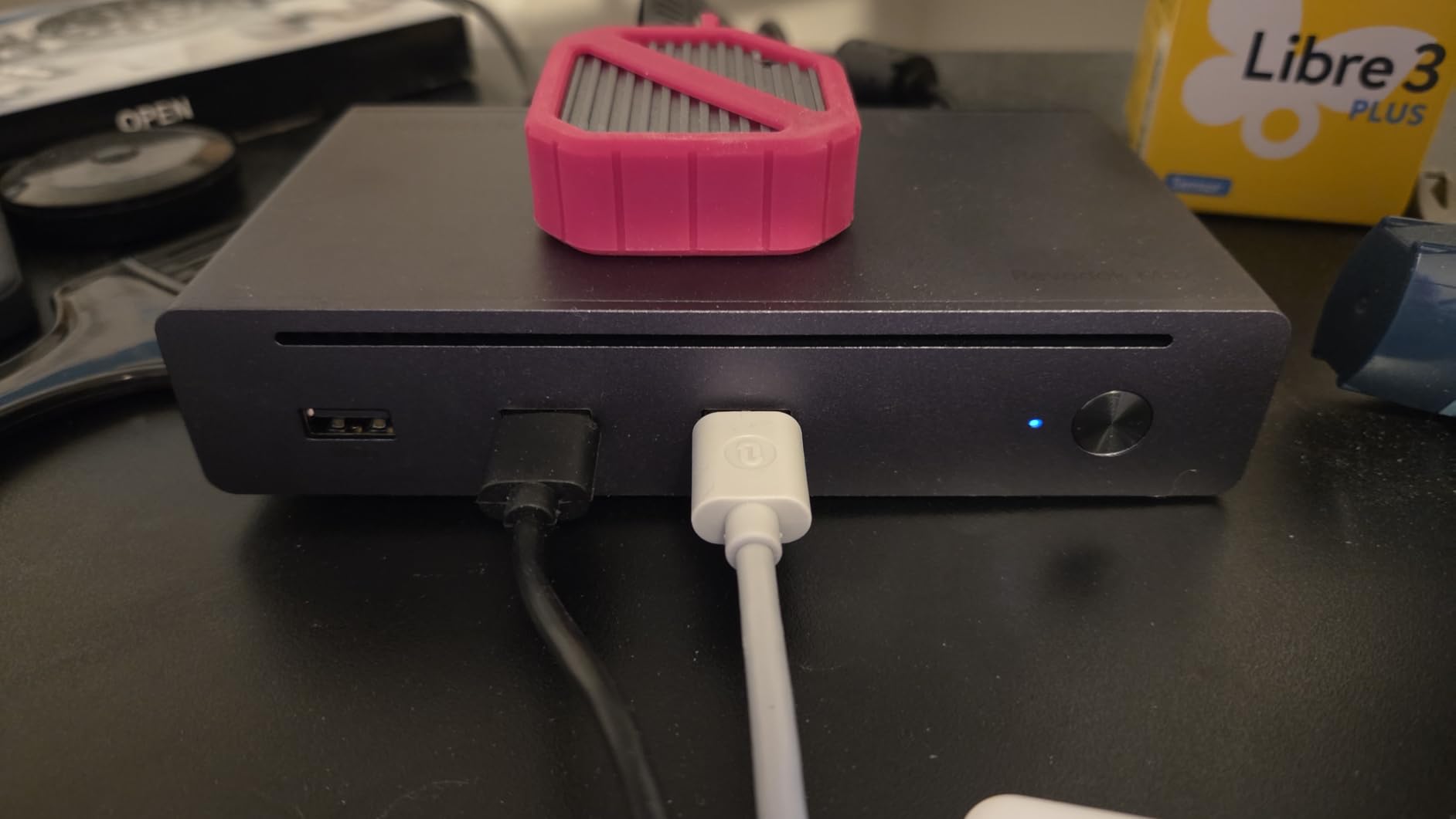 UGREEN 8-in-1 Thunderbolt 4 Docking Station, Dual 4K@60Hz, 3xTBT4, 40Gbps customer photo 2